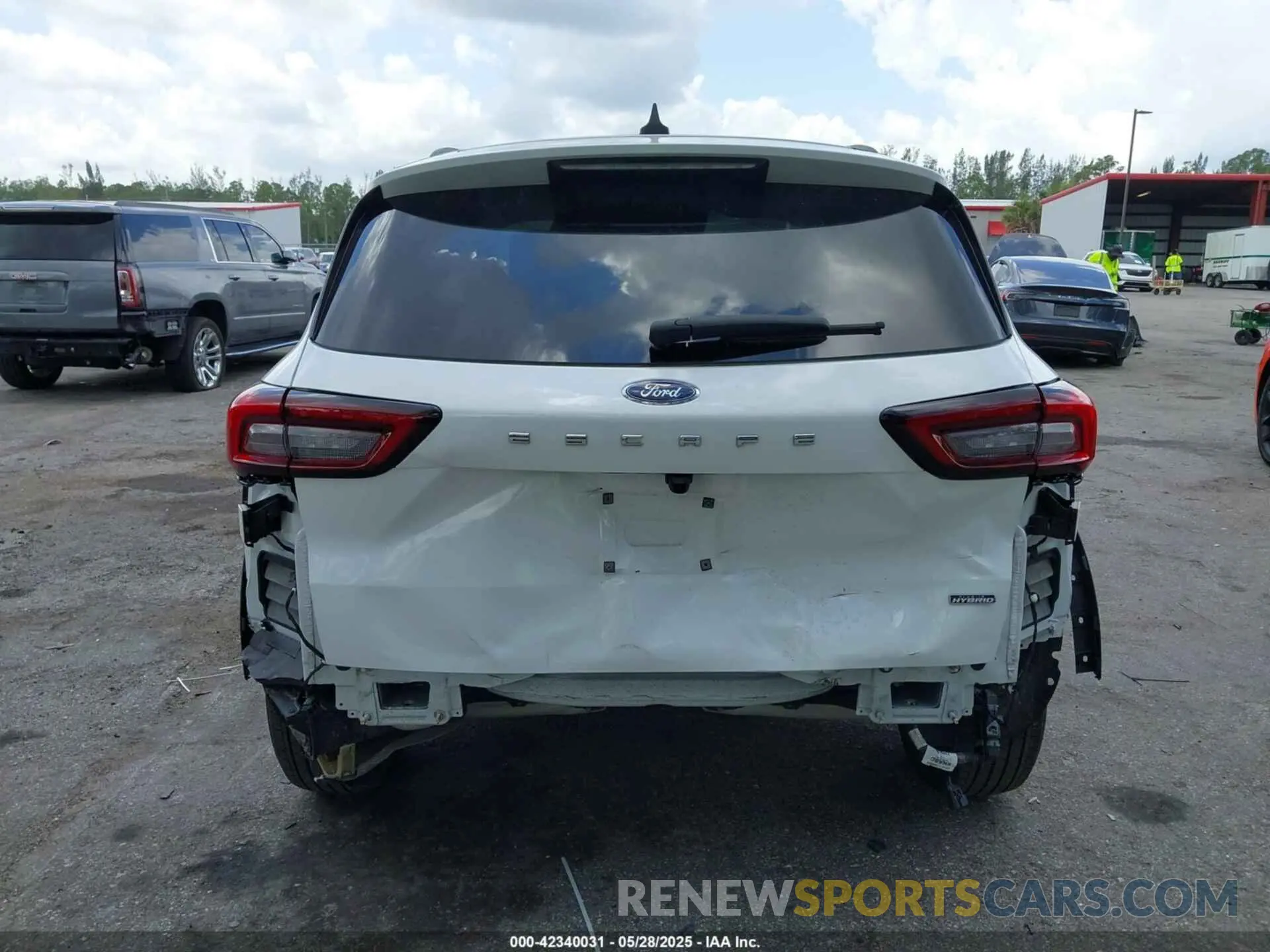 17 fotografías del automóvil dañado 1FMCU0E17PUA76655 FORD ESCAPE 2023