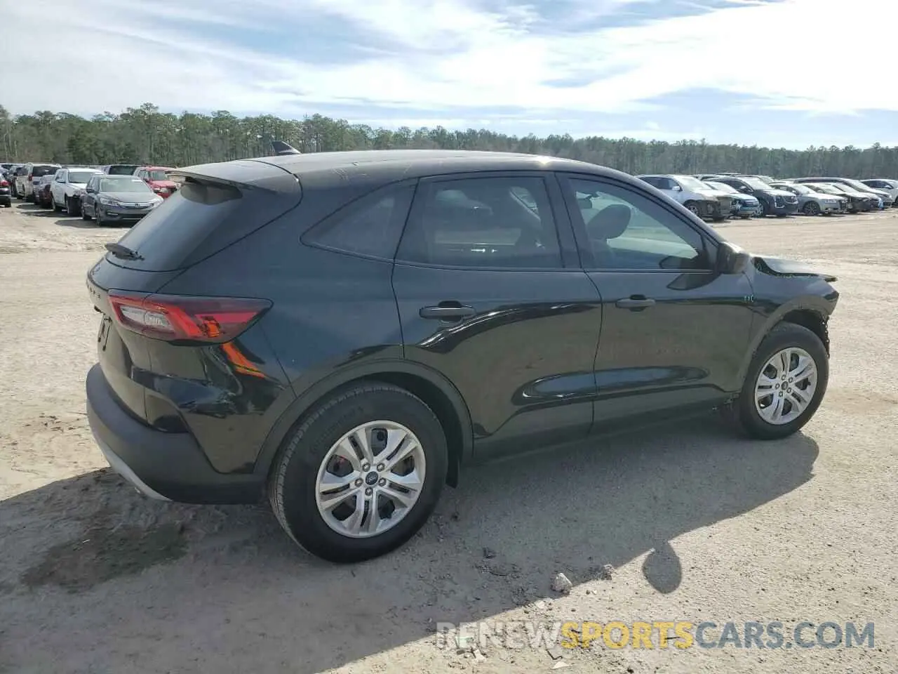 3 fotografías del automóvil dañado 1FMCU0FN3PUA15983 FORD ESCAPE 2023