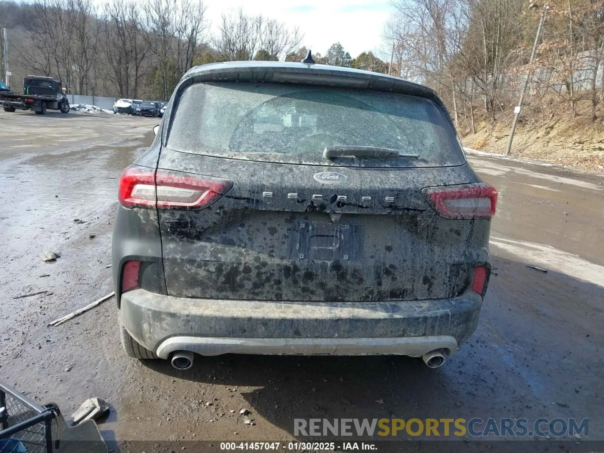 17 fotografías del automóvil dañado 1FMCU0FN5PUA00319 FORD ESCAPE 2023