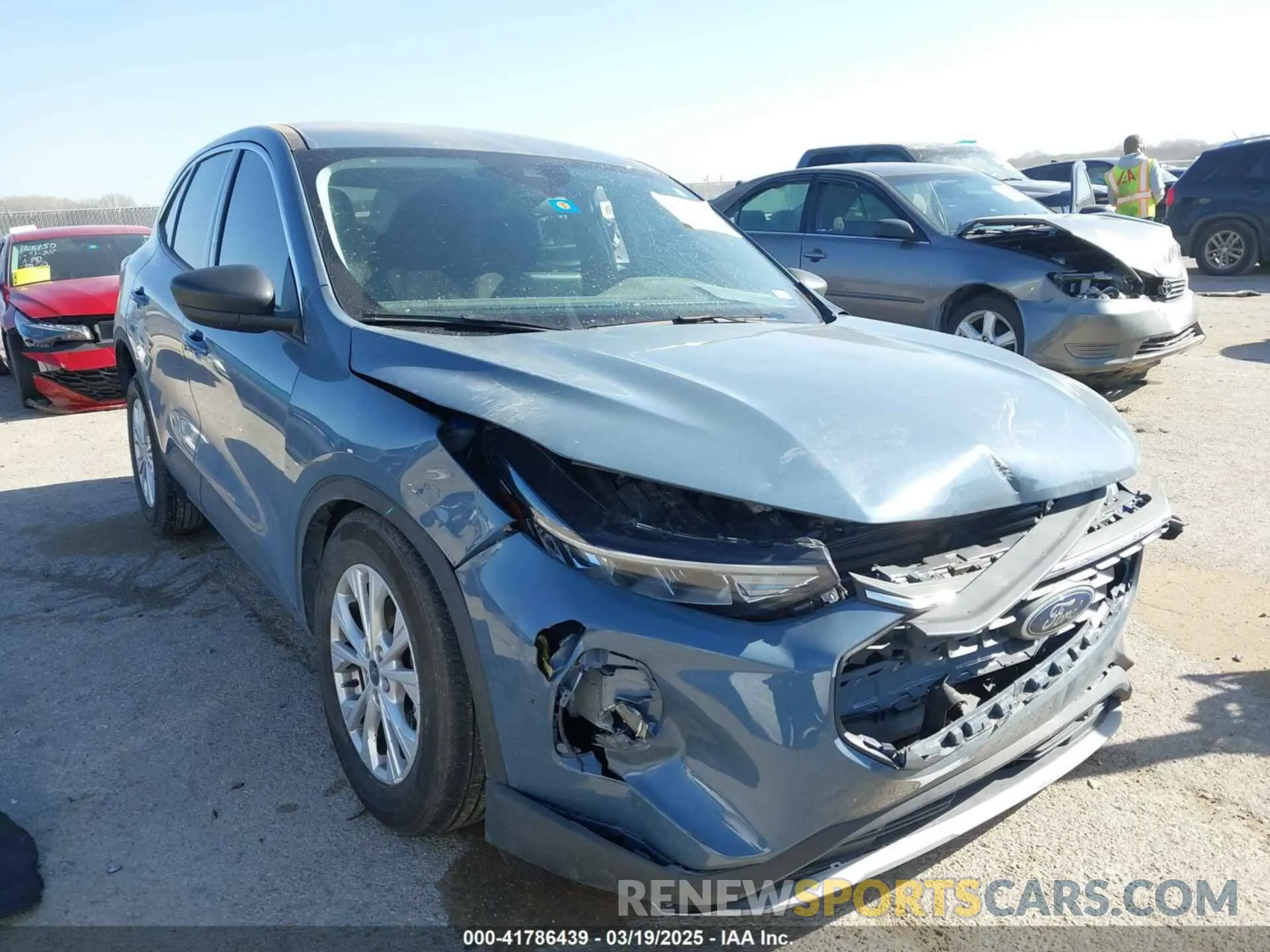 1 fotografías del automóvil dañado 1FMCU0GN0PUA61494 FORD ESCAPE 2023