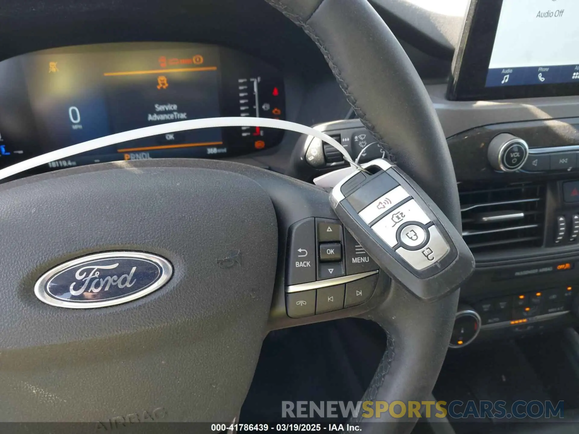 11 fotografías del automóvil dañado 1FMCU0GN0PUA61494 FORD ESCAPE 2023