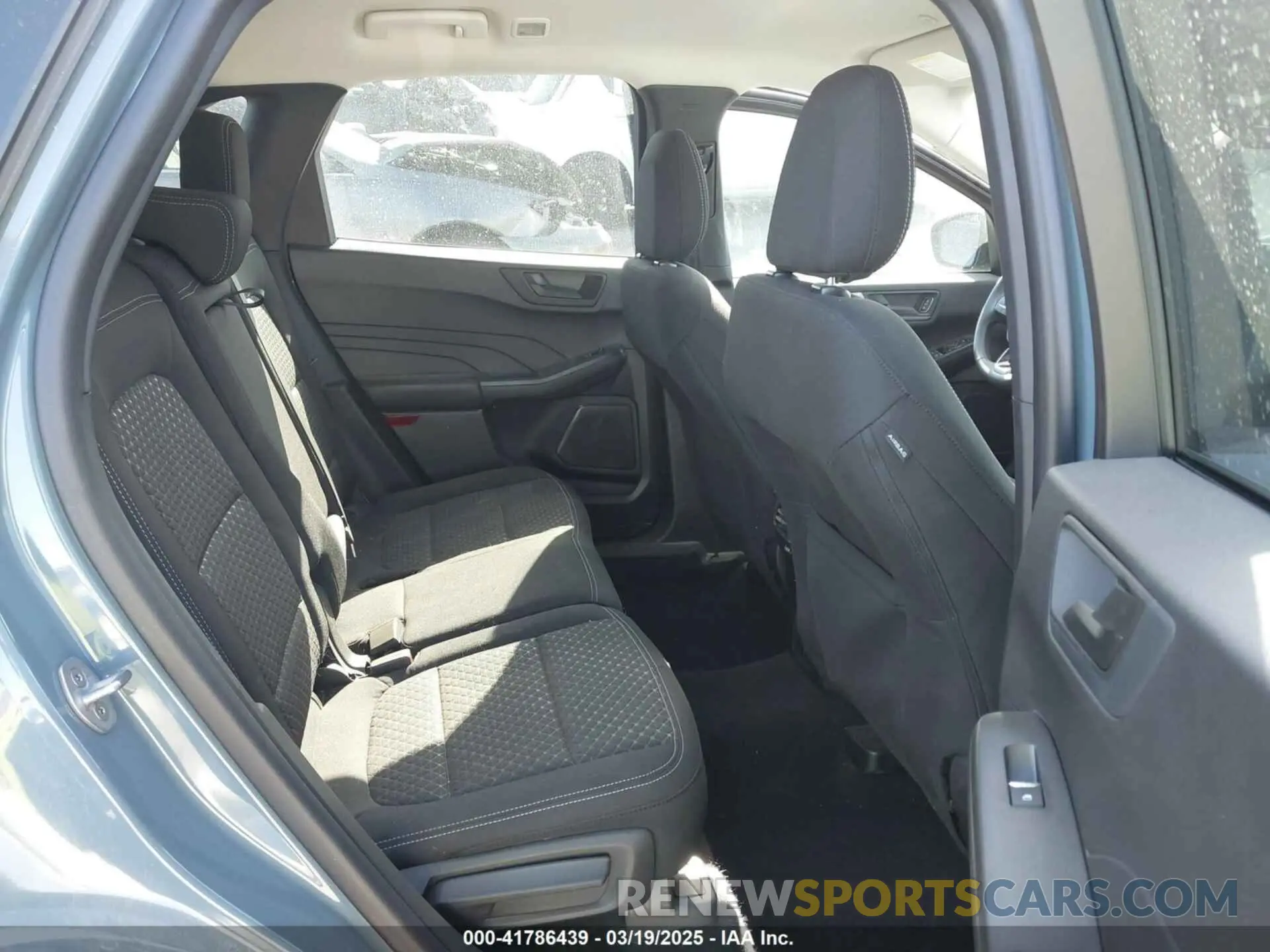 8 fotografías del automóvil dañado 1FMCU0GN0PUA61494 FORD ESCAPE 2023