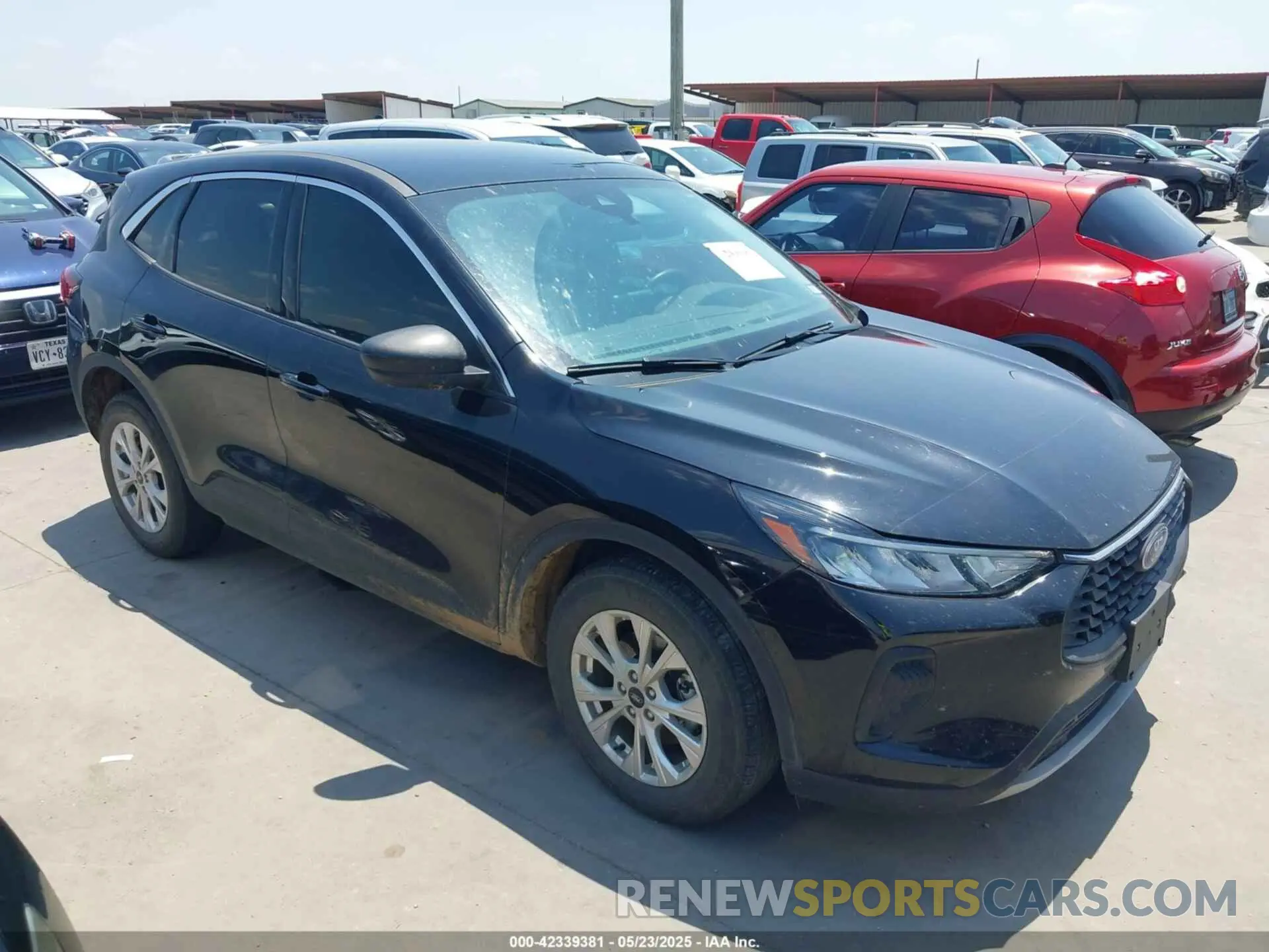 1 fotografías del automóvil dañado 1FMCU0GN0PUB19216 FORD ESCAPE 2023