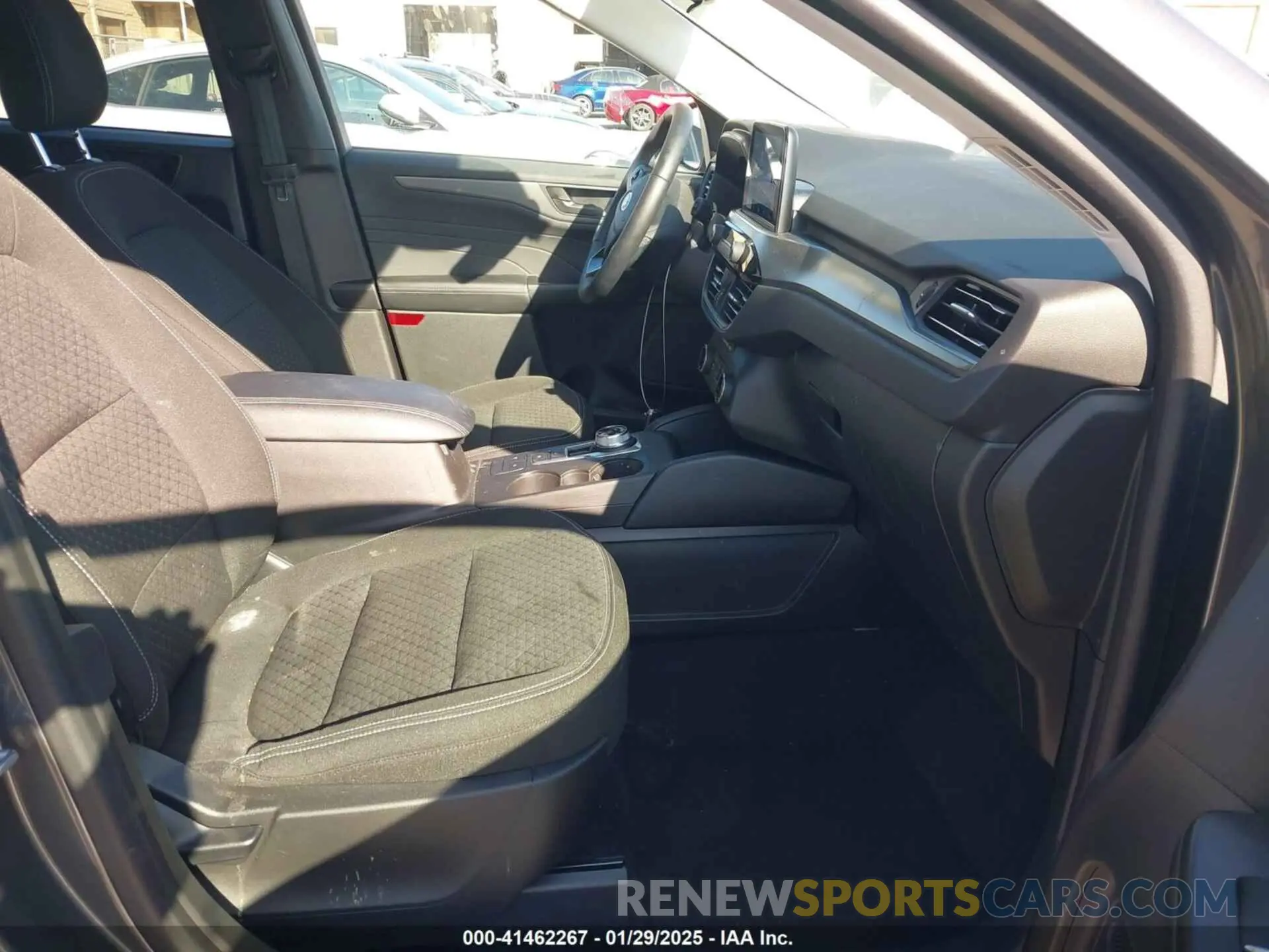 5 fotografías del automóvil dañado 1FMCU0GN2PUB35451 FORD ESCAPE 2023