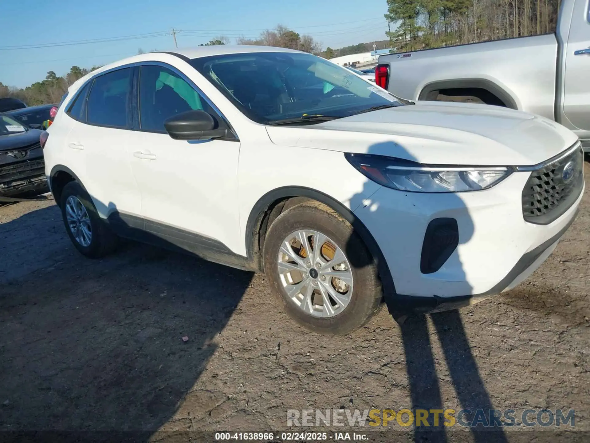 1 fotografías del automóvil dañado 1FMCU0GN8PUA64420 FORD ESCAPE 2023