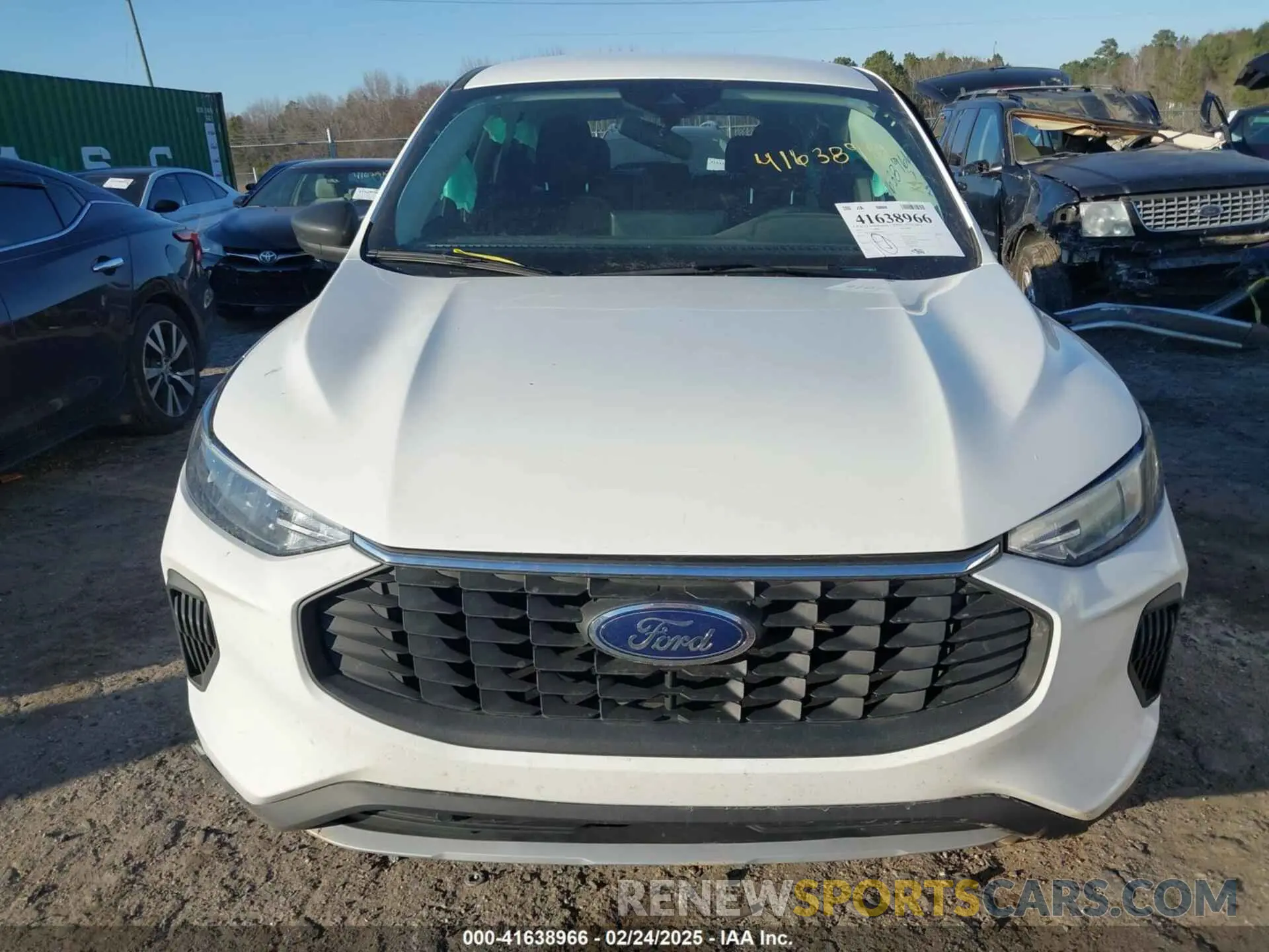 12 fotografías del automóvil dañado 1FMCU0GN8PUA64420 FORD ESCAPE 2023