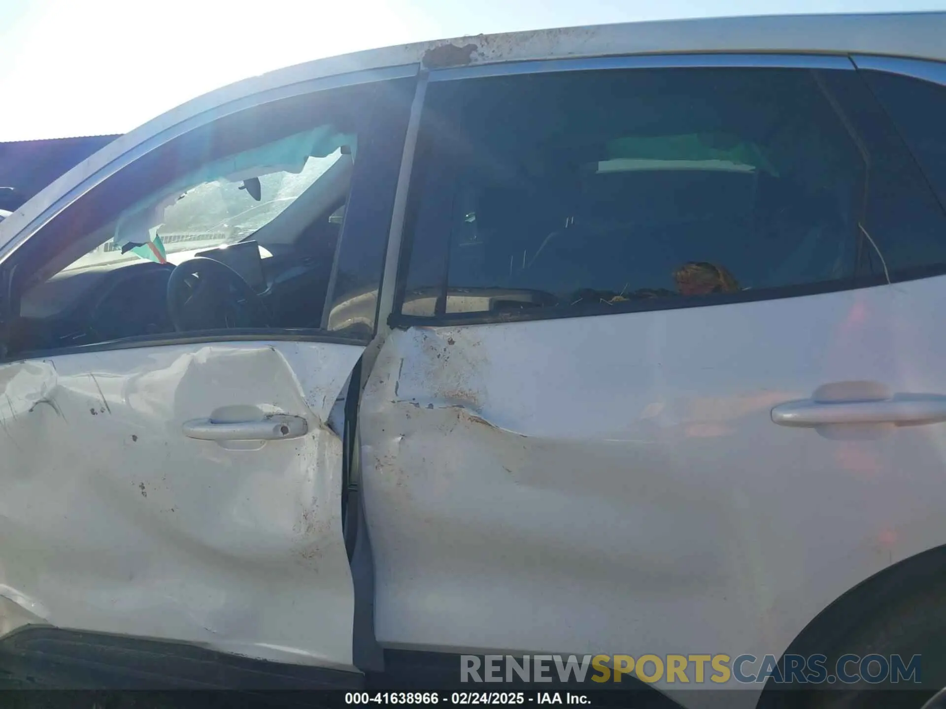 14 fotografías del automóvil dañado 1FMCU0GN8PUA64420 FORD ESCAPE 2023