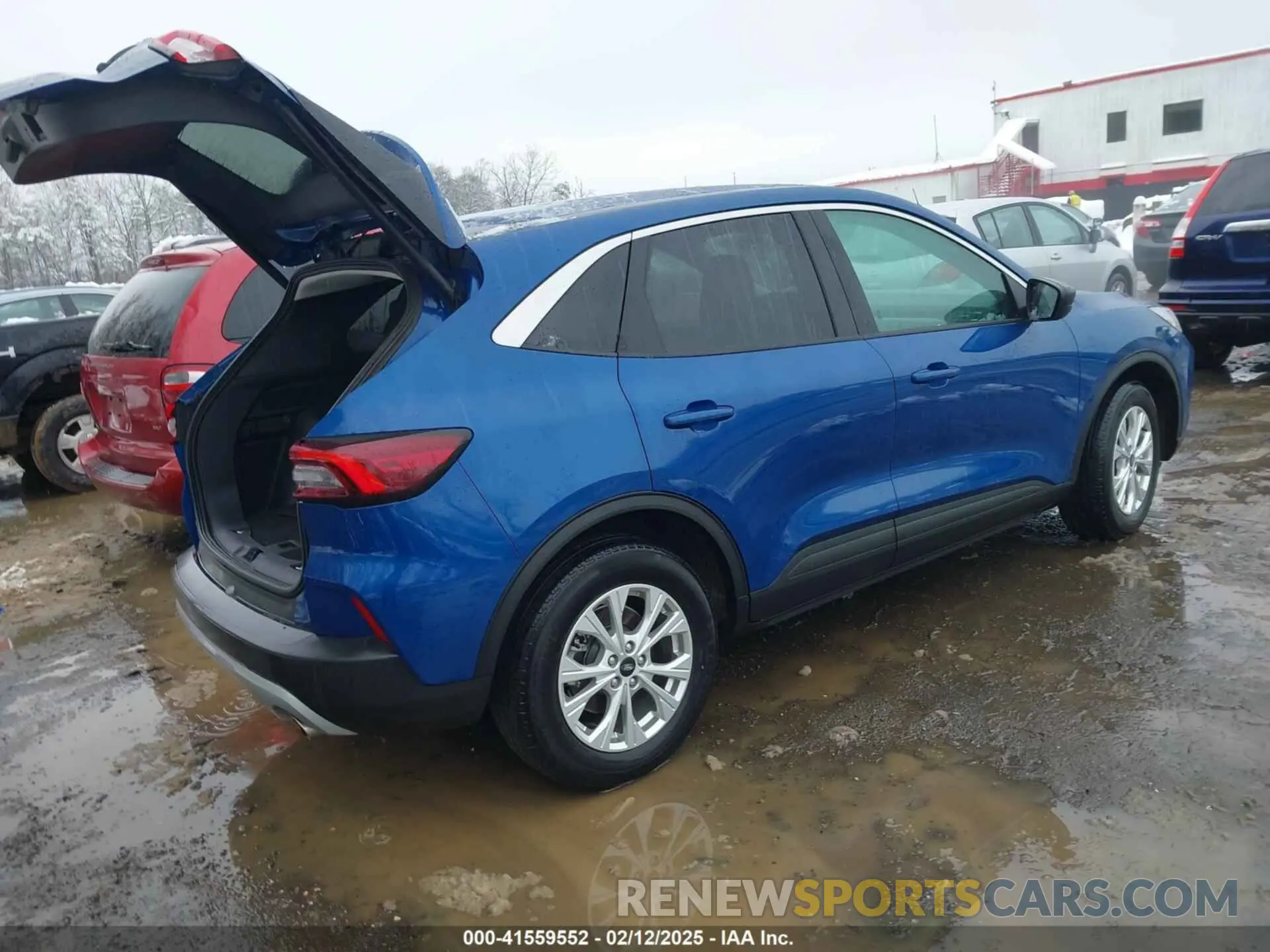 4 fotografías del automóvil dañado 1FMCU0GN8PUA75076 FORD ESCAPE 2023