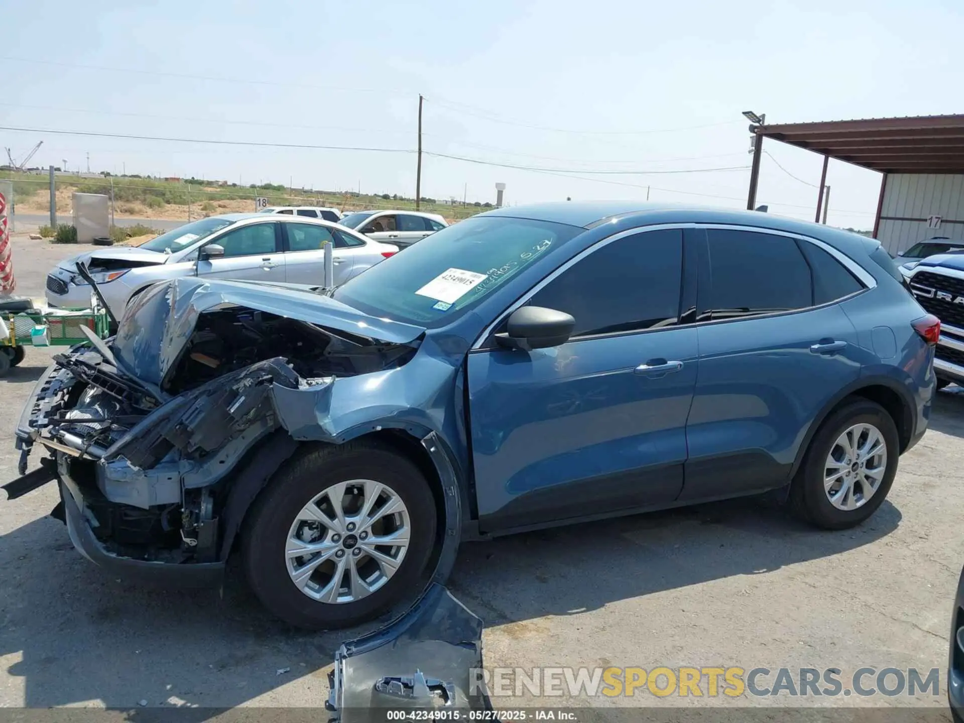14 fotografías del automóvil dañado 1FMCU0GN8PUB12773 FORD ESCAPE 2023