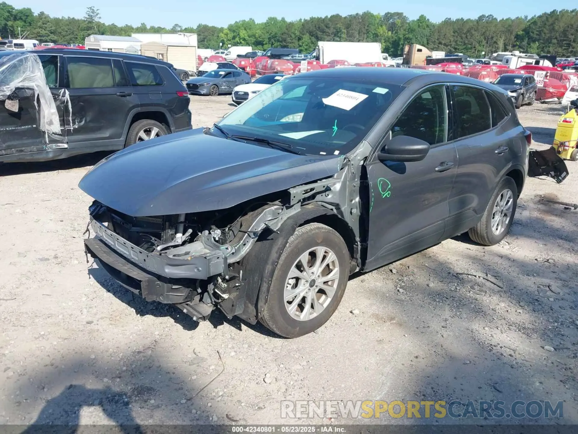 2 fotografías del automóvil dañado 1FMCU0GN9PUA08812 FORD ESCAPE 2023