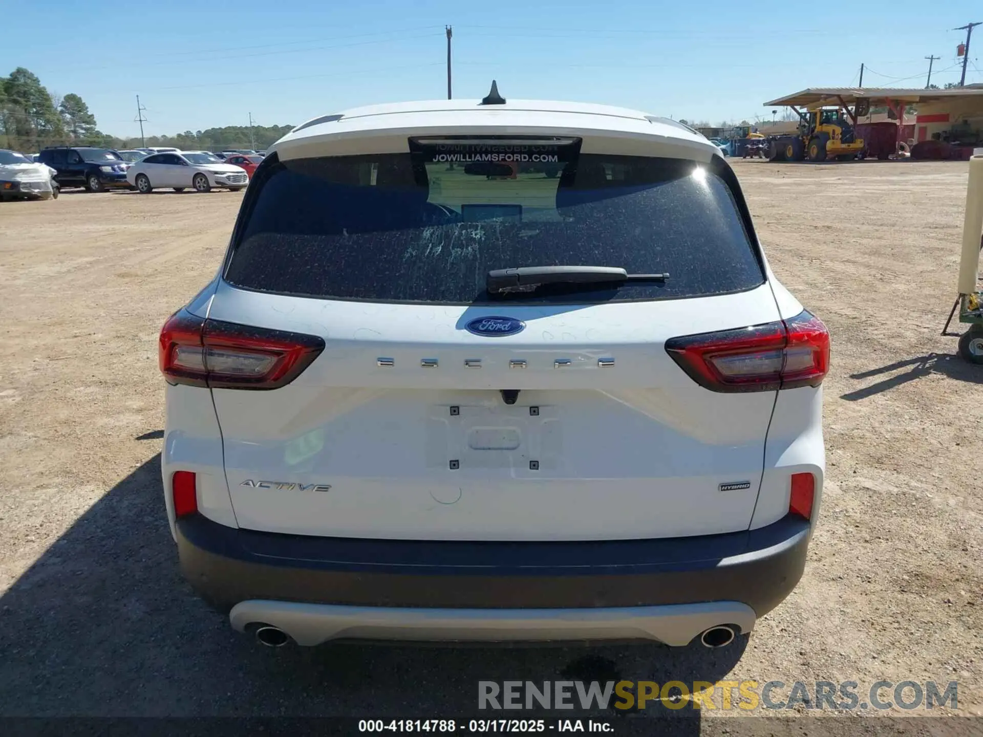 16 fotografías del automóvil dañado 1FMCU0GZ4PUA68600 FORD ESCAPE 2023