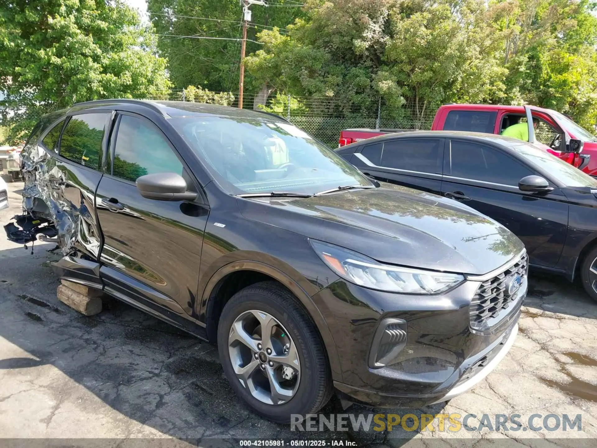 1 fotografías del automóvil dañado 1FMCU0MN2PUB46678 FORD ESCAPE 2023