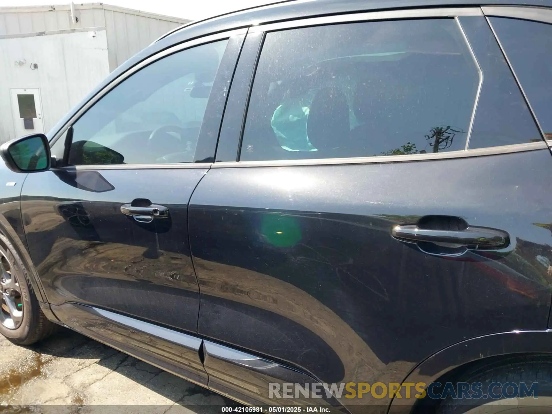 14 fotografías del automóvil dañado 1FMCU0MN2PUB46678 FORD ESCAPE 2023