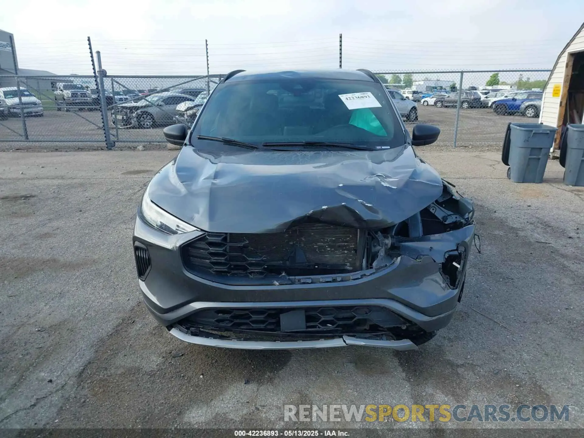 13 fotografías del automóvil dañado 1FMCU0MN3PUA27442 FORD ESCAPE 2023