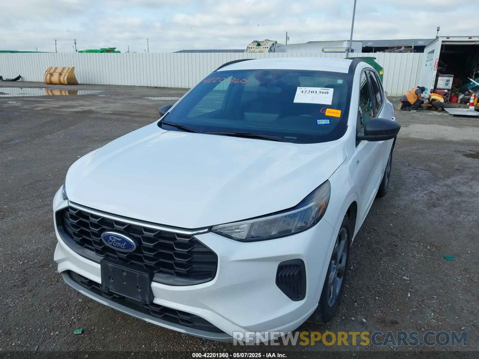6 fotografías del automóvil dañado 1FMCU0MN4PUA70574 FORD ESCAPE 2023