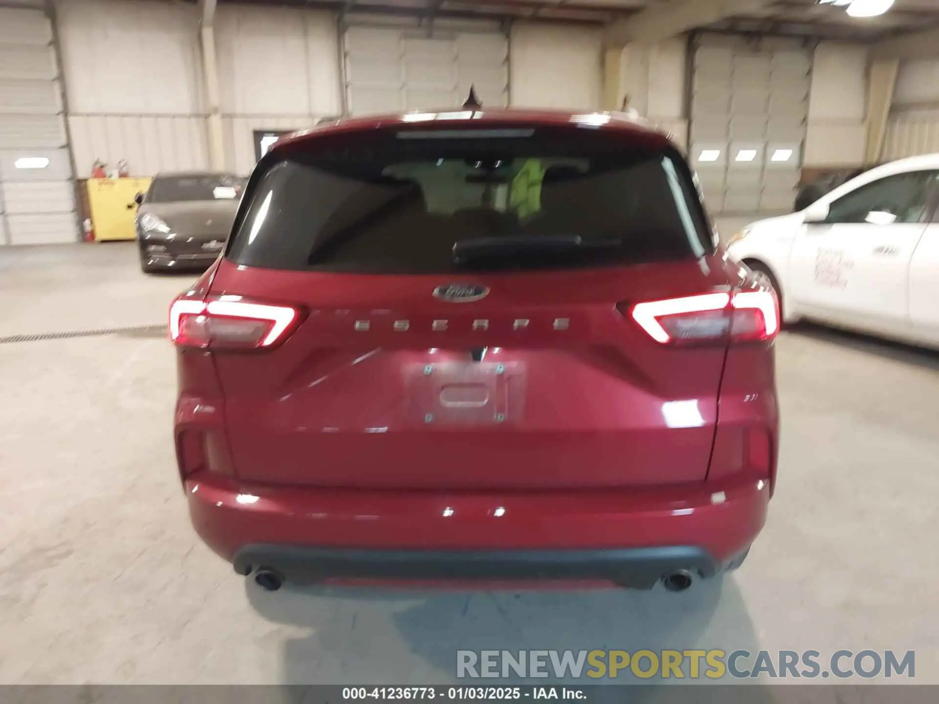 16 fotografías del automóvil dañado 1FMCU0MN6PUA10943 FORD ESCAPE 2023