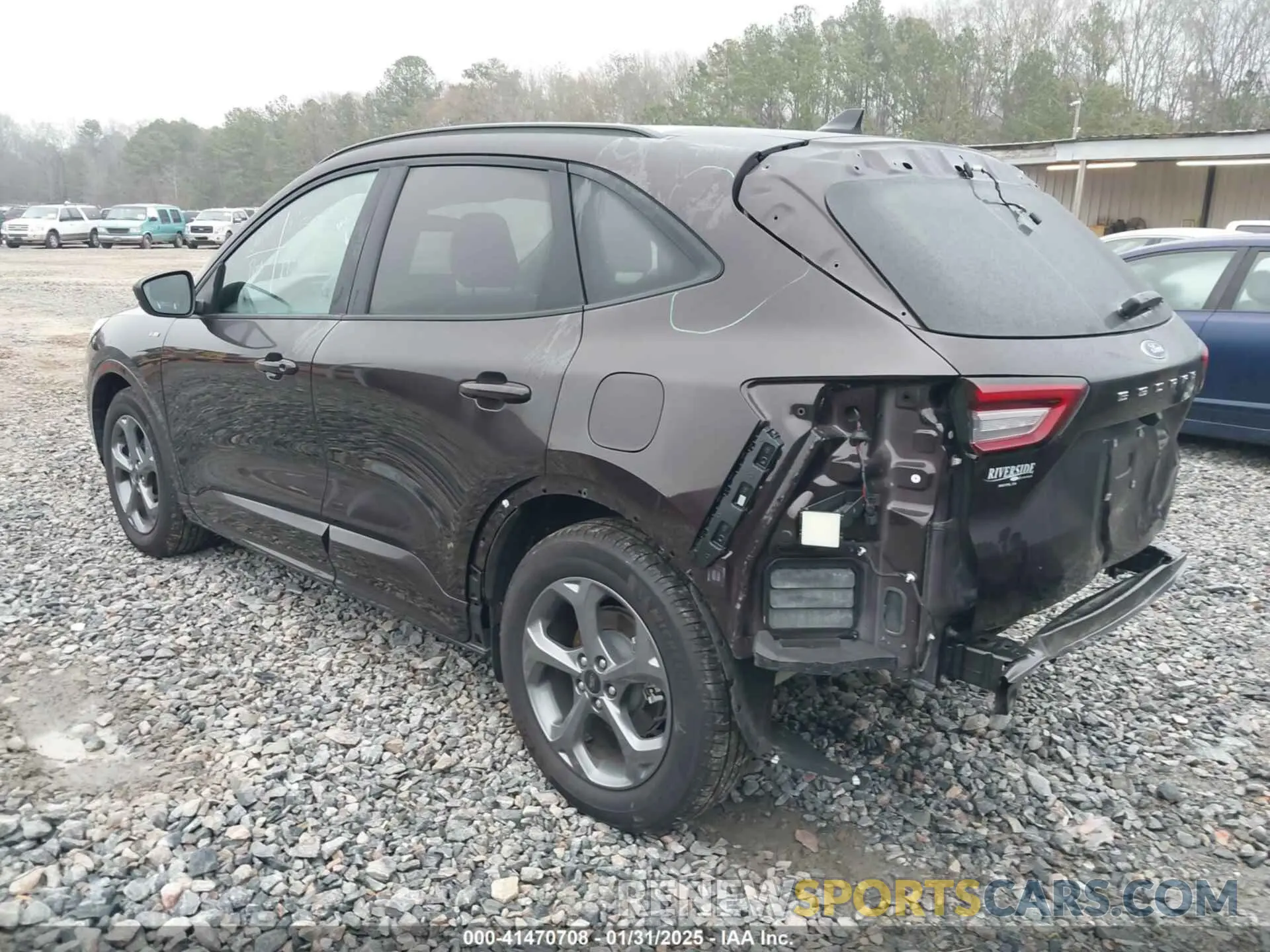 3 fotografías del automóvil dañado 1FMCU0MN7PUA38346 FORD ESCAPE 2023