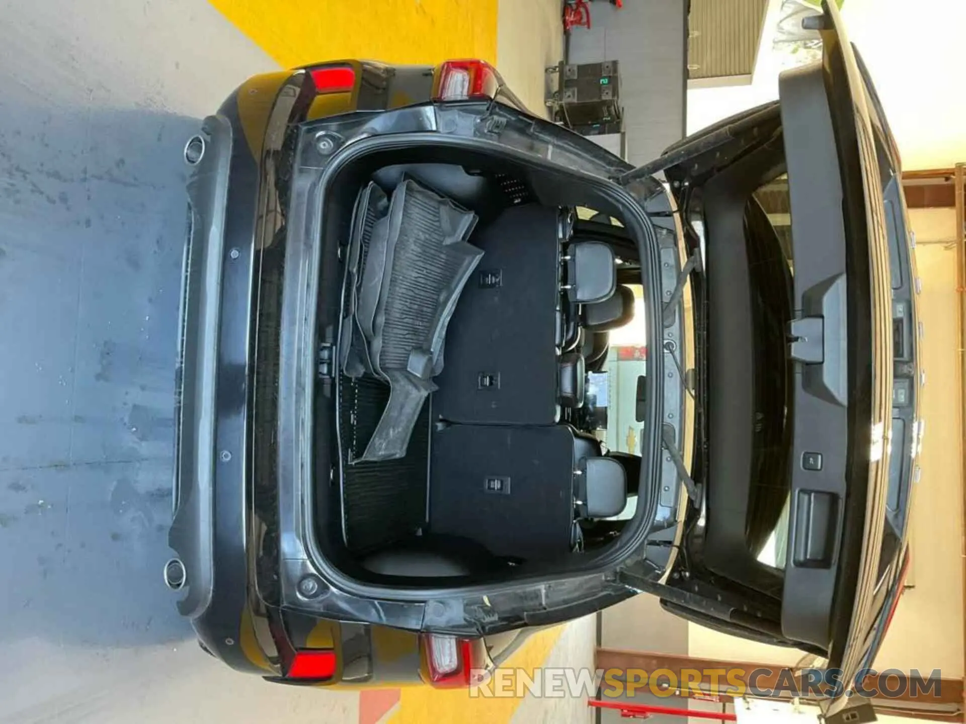 2 fotografías del automóvil dañado 1FMCU0MN8PUA53549 FORD ESCAPE 2023