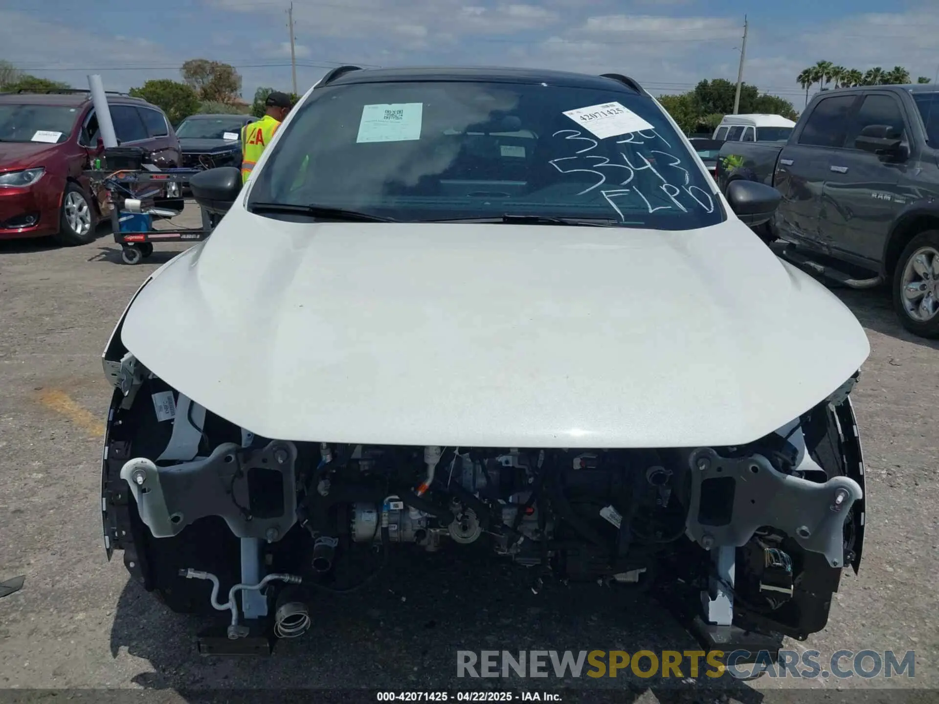 13 fotografías del automóvil dañado 1FMCU0MNXPUB45343 FORD ESCAPE 2023