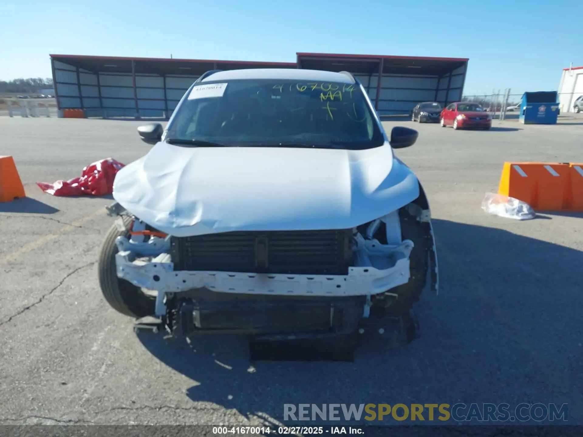 13 fotografías del automóvil dañado 1FMCU0MZ5PUB41896 FORD ESCAPE 2023