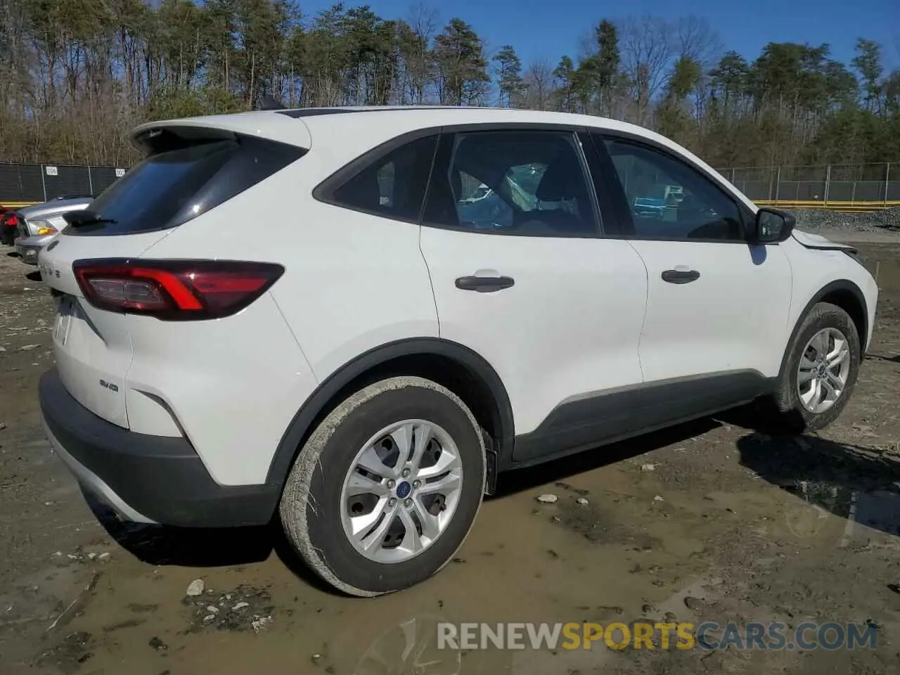 3 fotografías del automóvil dañado 1FMCU9FN1PUA61011 FORD ESCAPE 2023