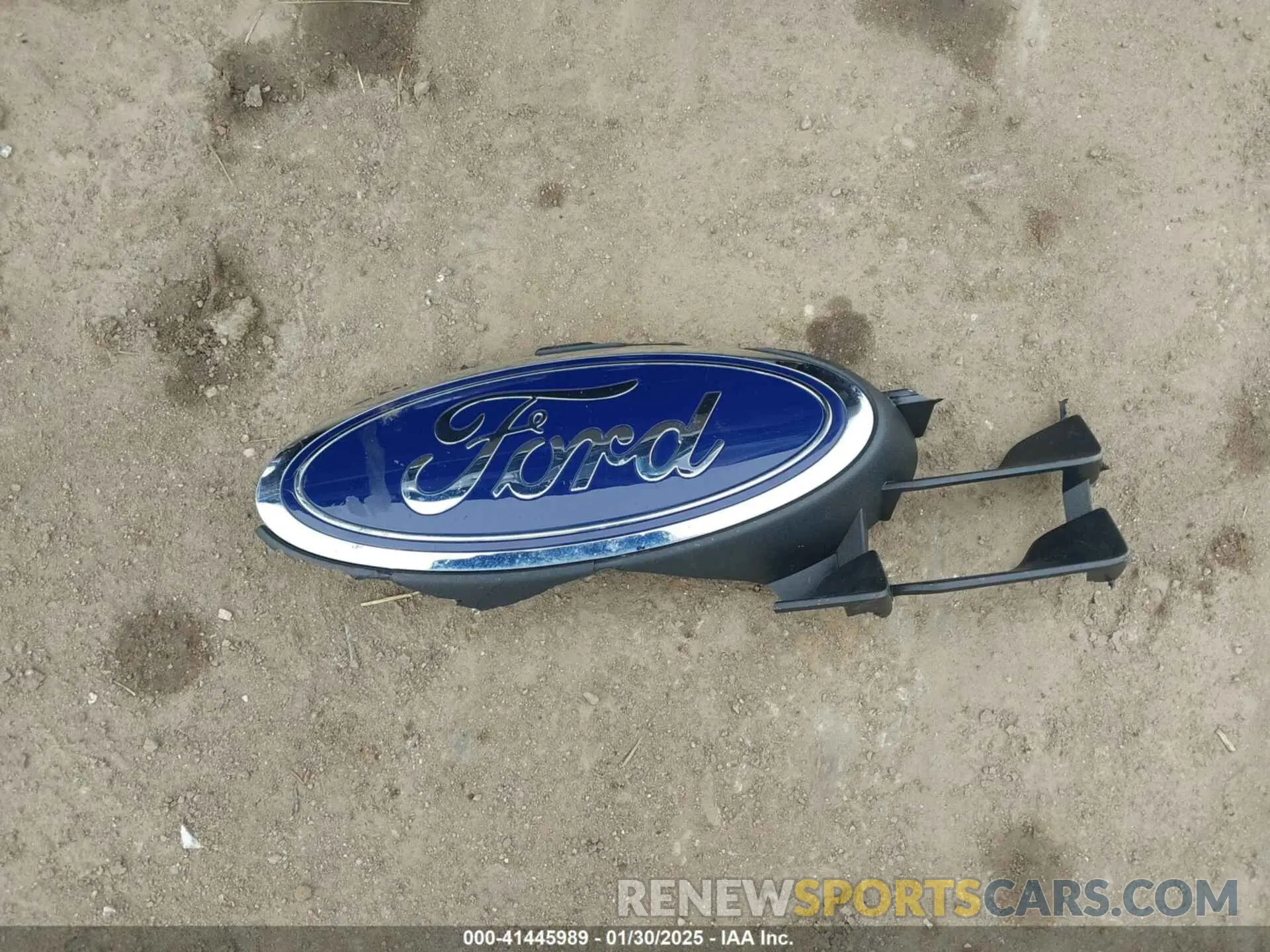12 fotografías del automóvil dañado 1FMCU9GN2PUB29833 FORD ESCAPE 2023