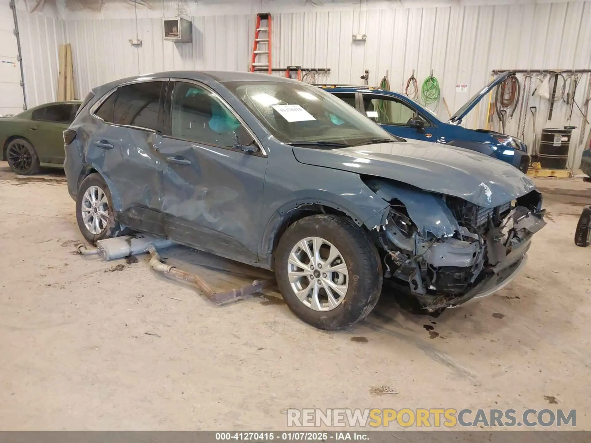 1 fotografías del automóvil dañado 1FMCU9GN3PUB22793 FORD ESCAPE 2023