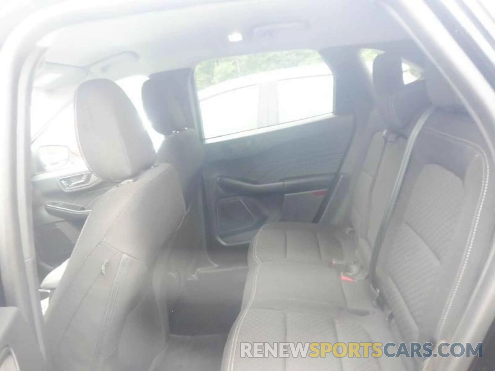 3 fotografías del automóvil dañado 1FMCU9GN4PUA25828 FORD ESCAPE 2023