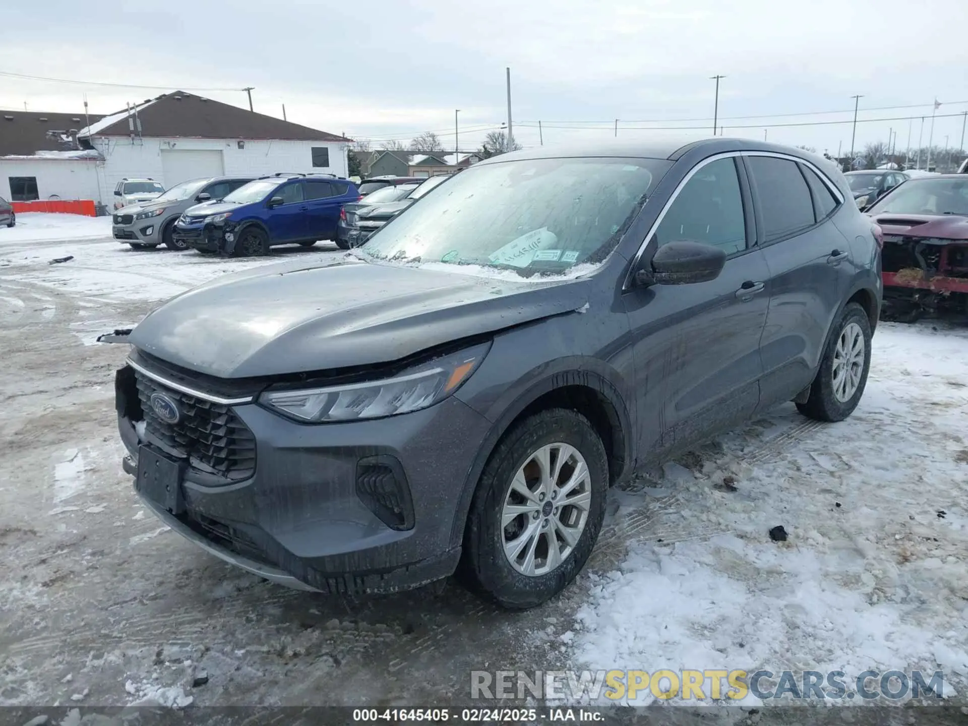 2 fotografías del automóvil dañado 1FMCU9GN4PUB41403 FORD ESCAPE 2023