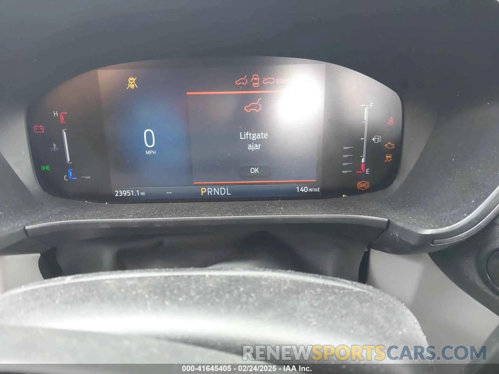 7 fotografías del automóvil dañado 1FMCU9GN4PUB41403 FORD ESCAPE 2023