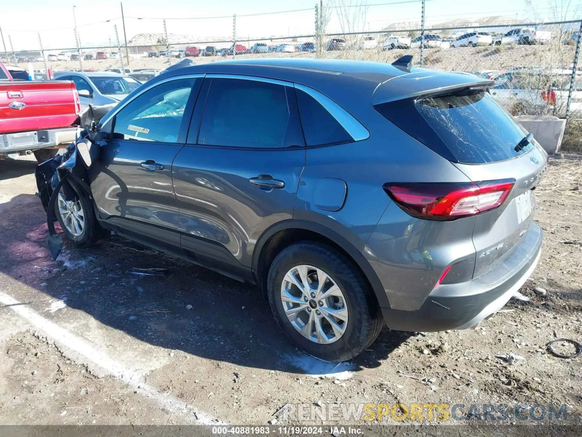 13 fotografías del automóvil dañado 1FMCU9GN8PUA61764 FORD ESCAPE 2023