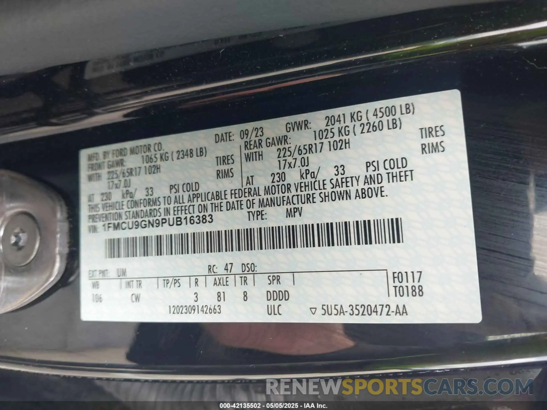 9 fotografías del automóvil dañado 1FMCU9GN9PUB16383 FORD ESCAPE 2023