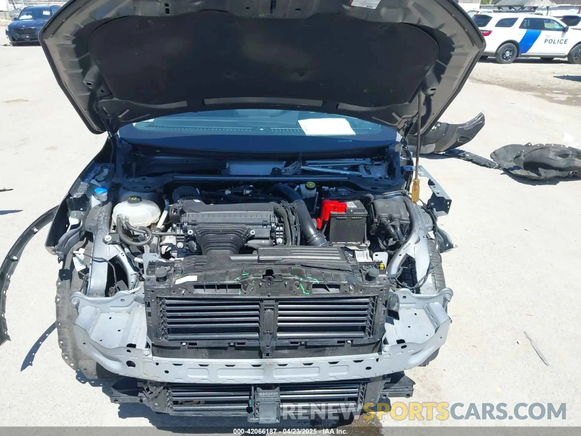 10 fotografías del automóvil dañado 1FMCU9JA2PUA23131 FORD ESCAPE 2023