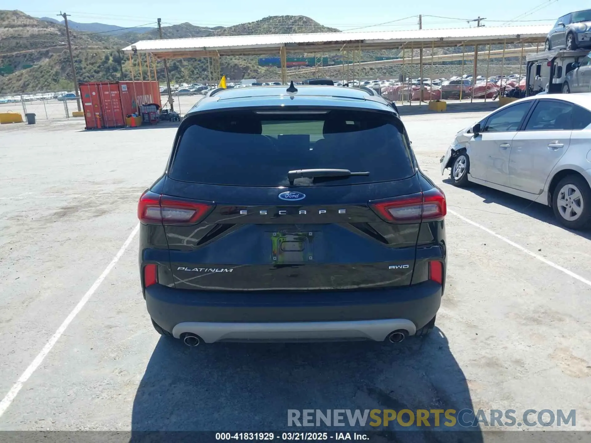 15 fotografías del automóvil dañado 1FMCU9JA6PUA81422 FORD ESCAPE 2023