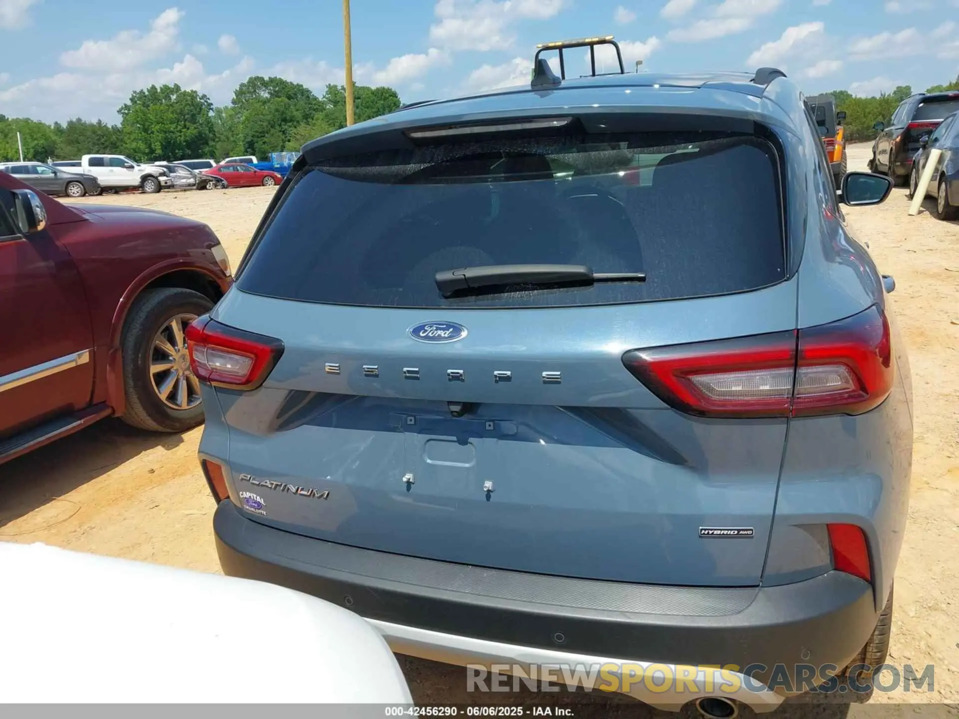 16 fotografías del automóvil dañado 1FMCU9JZXPUA07779 FORD ESCAPE 2023