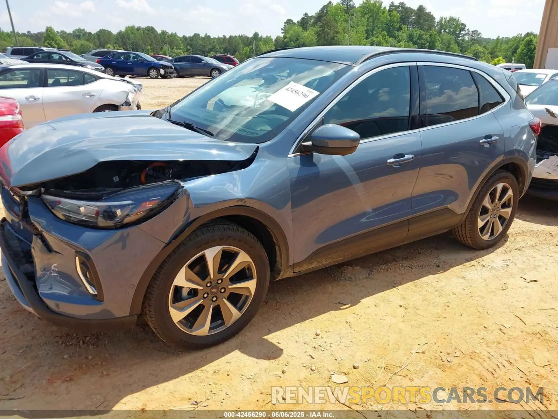 2 fotografías del automóvil dañado 1FMCU9JZXPUA07779 FORD ESCAPE 2023