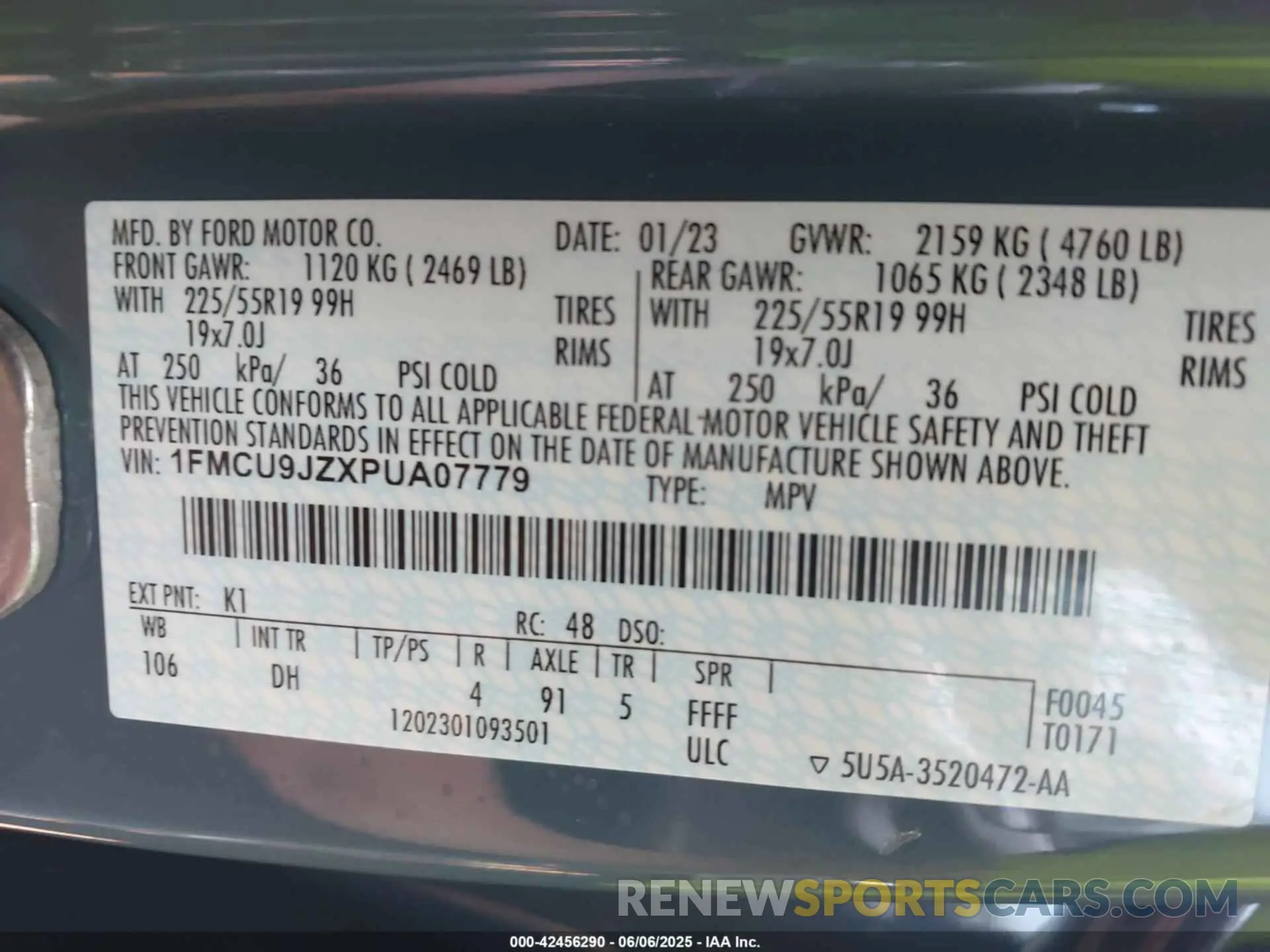 9 fotografías del automóvil dañado 1FMCU9JZXPUA07779 FORD ESCAPE 2023