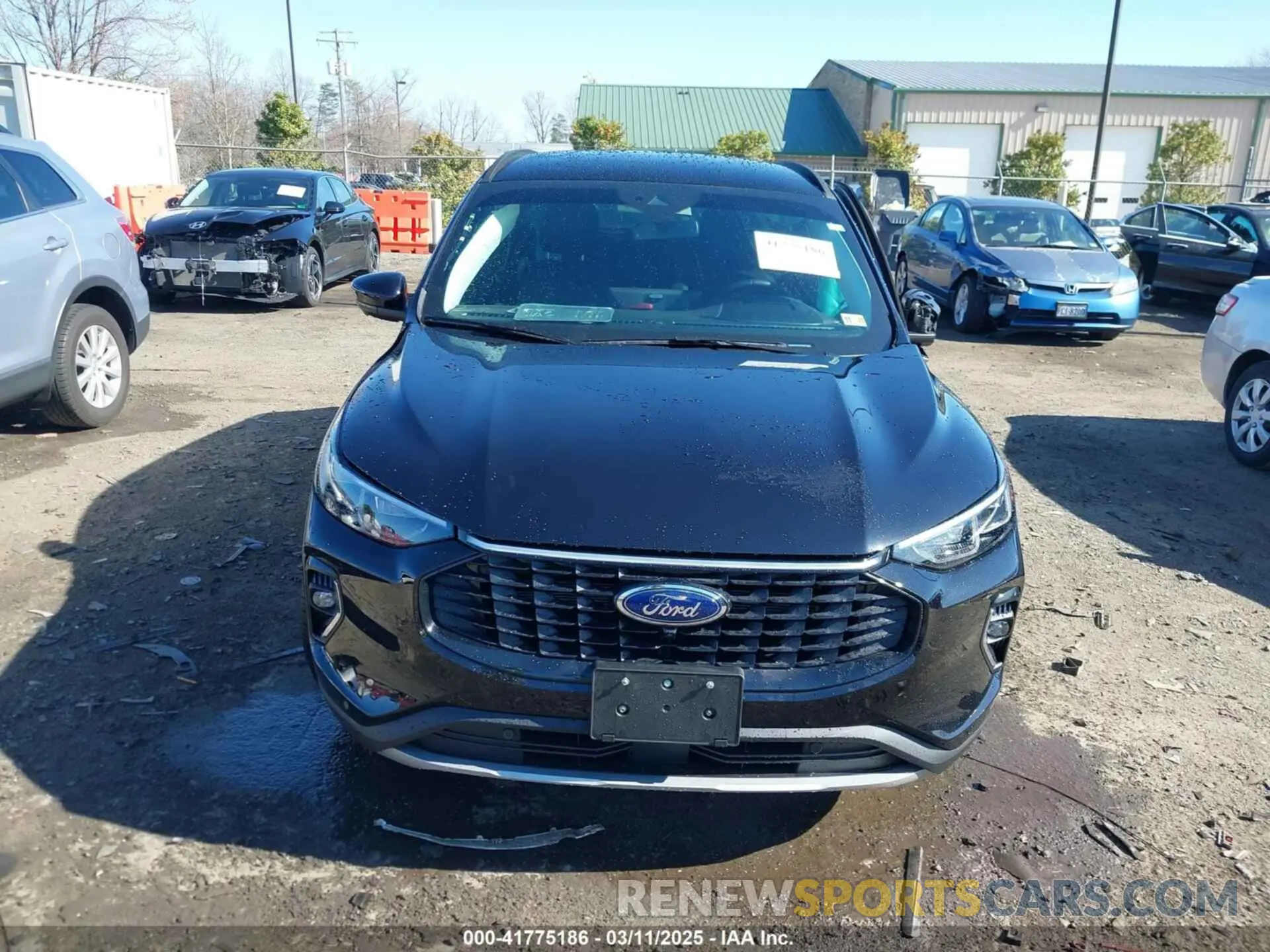 12 fotografías del automóvil dañado 1FMCU9JZXPUB41868 FORD ESCAPE 2023