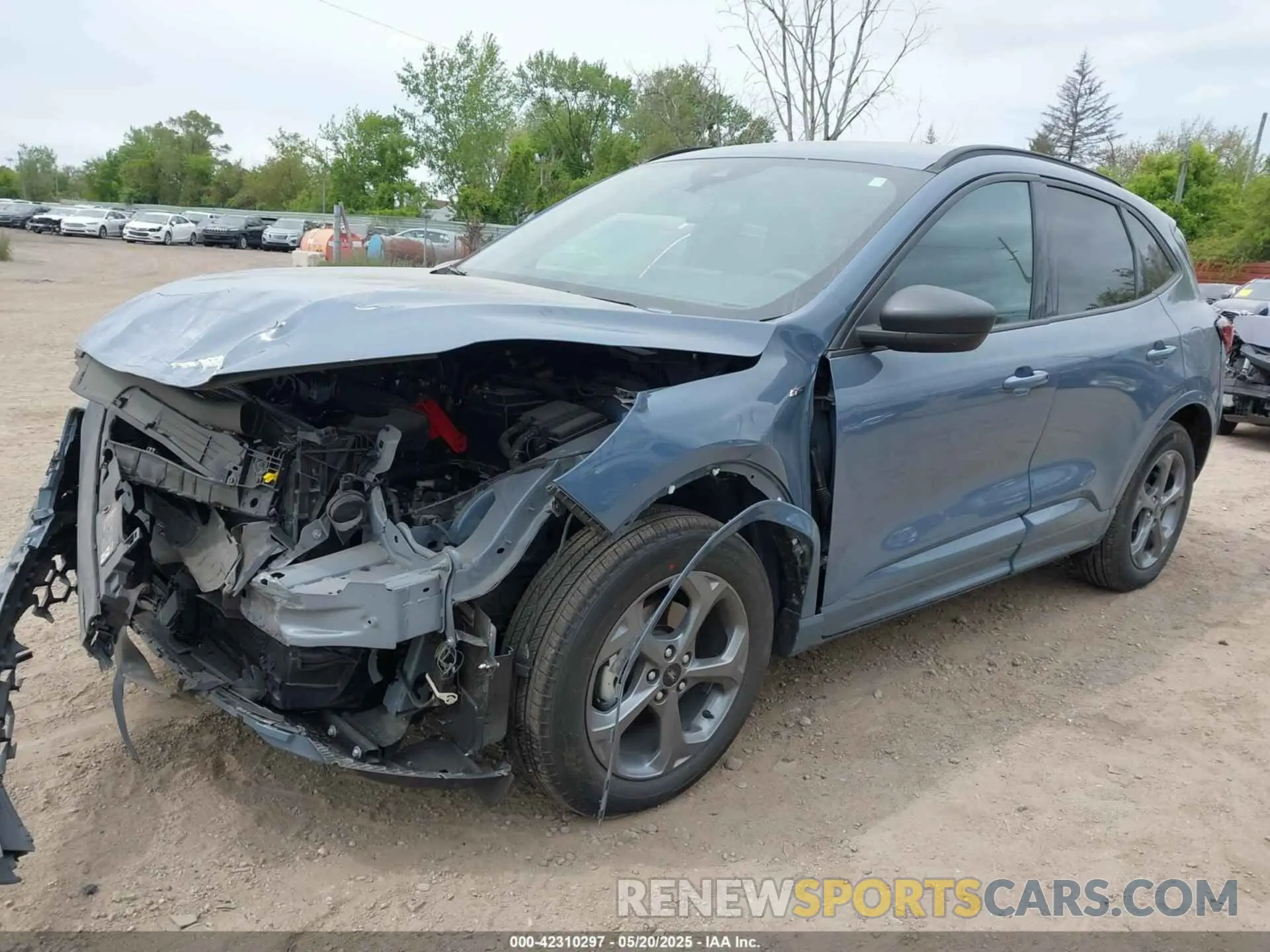 2 fotografías del automóvil dañado 1FMCU9MN1PUA84288 FORD ESCAPE 2023