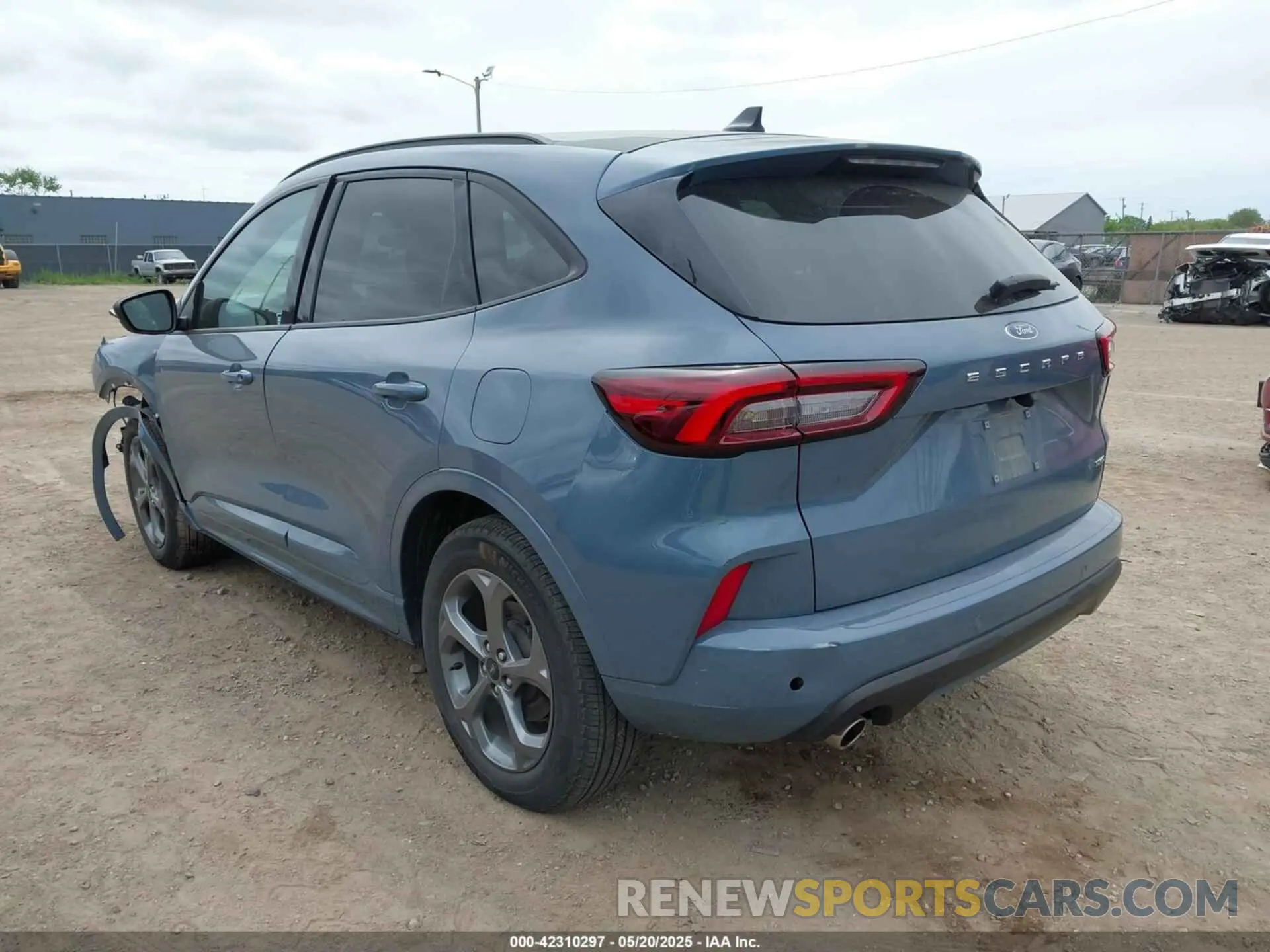 3 fotografías del automóvil dañado 1FMCU9MN1PUA84288 FORD ESCAPE 2023