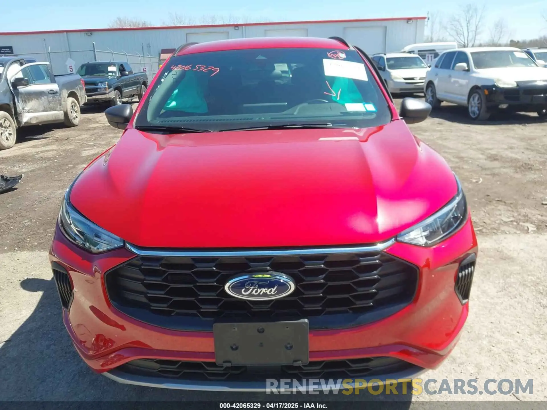 11 fotografías del automóvil dañado 1FMCU9MN2PUB28279 FORD ESCAPE 2023