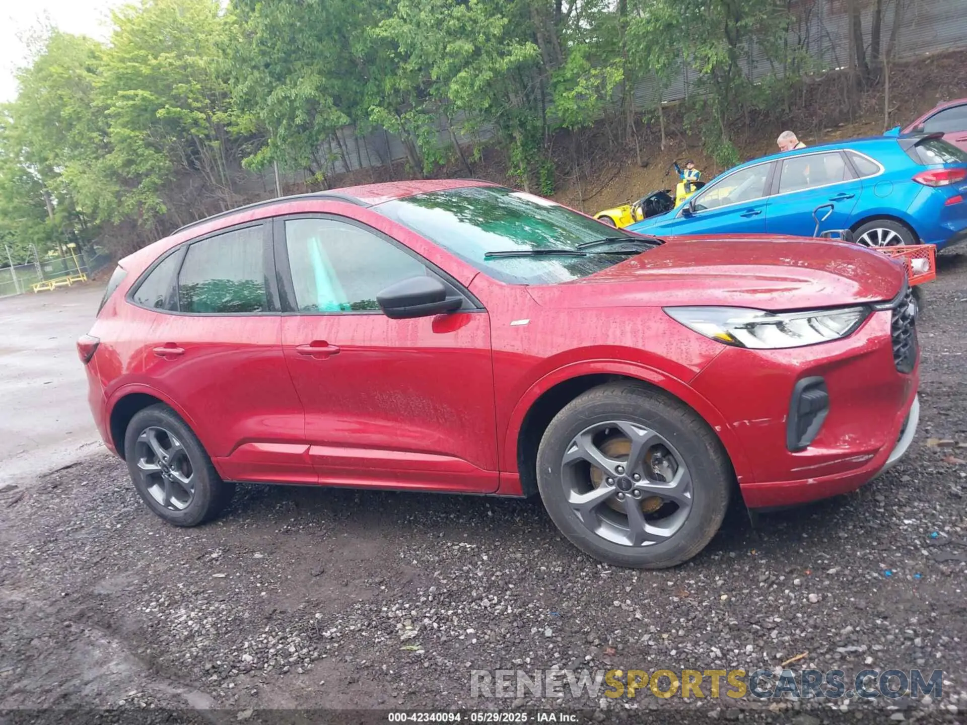12 fotografías del automóvil dañado 1FMCU9MN3PUA75172 FORD ESCAPE 2023