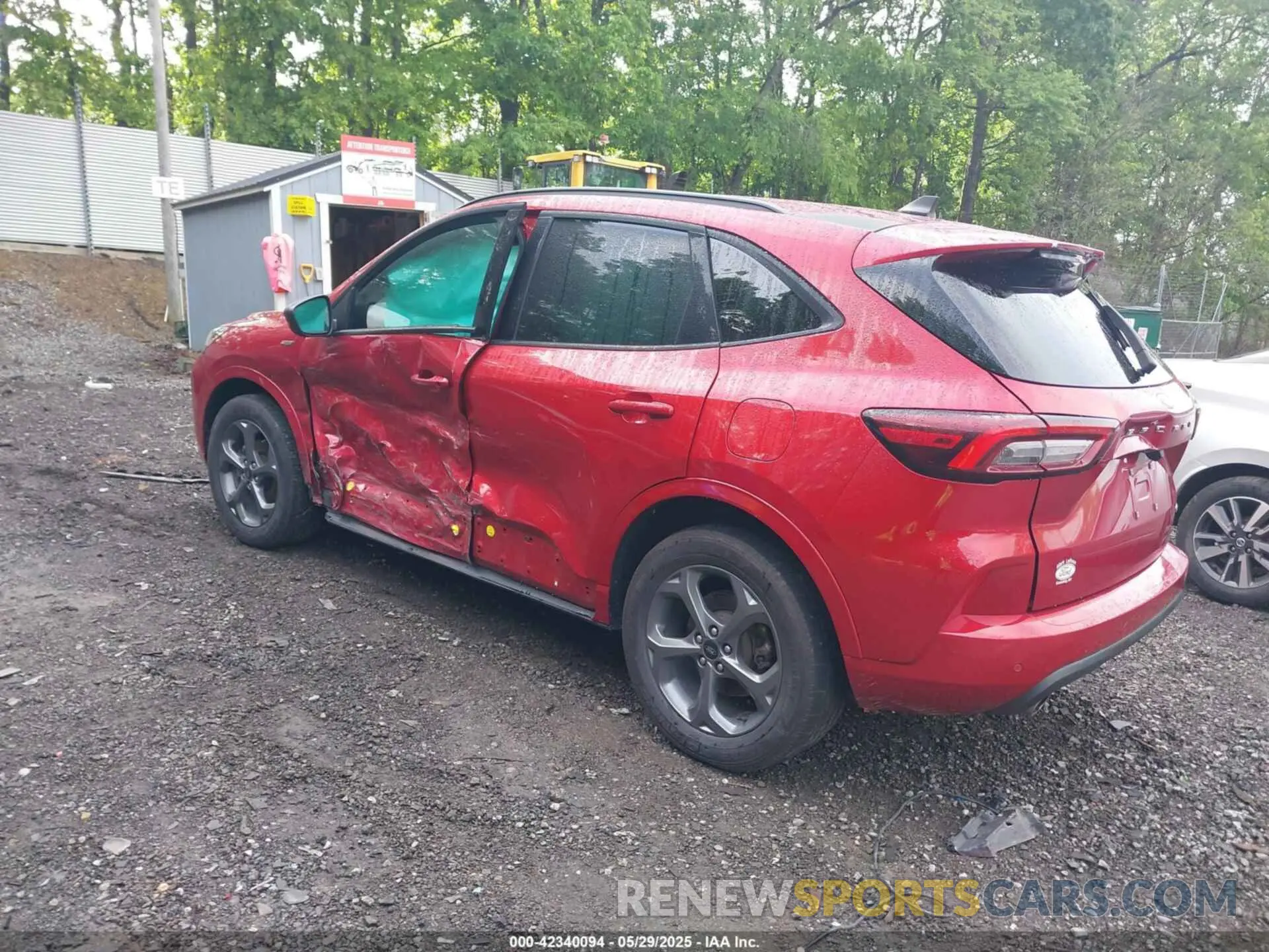 3 fotografías del automóvil dañado 1FMCU9MN3PUA75172 FORD ESCAPE 2023