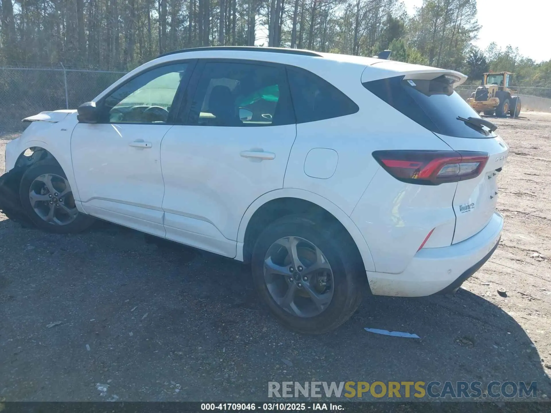 3 fotografías del automóvil dañado 1FMCU9MN5PUB33525 FORD ESCAPE 2023