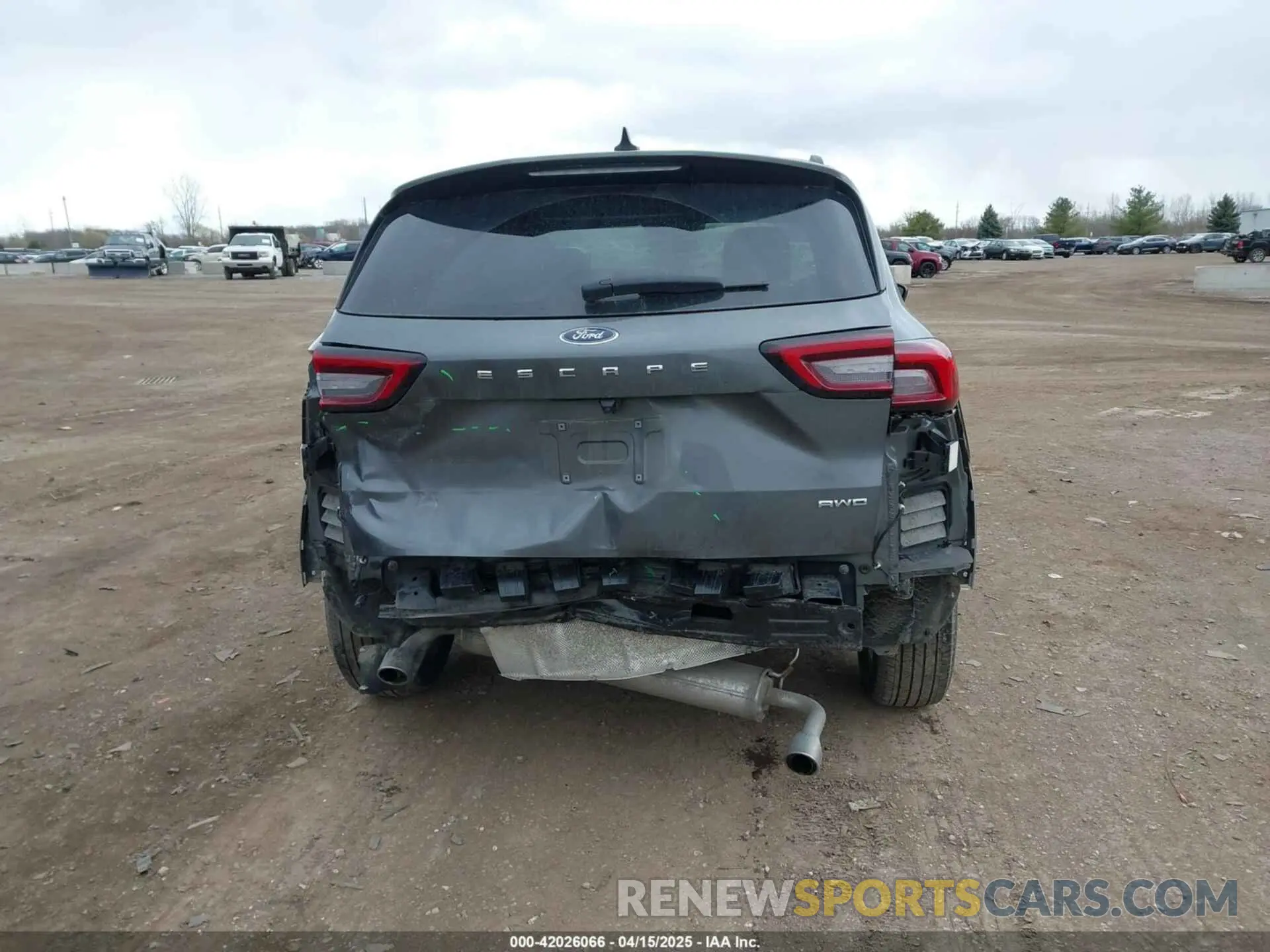 17 fotografías del automóvil dañado 1FMCU9MN8PUA50672 FORD ESCAPE 2023