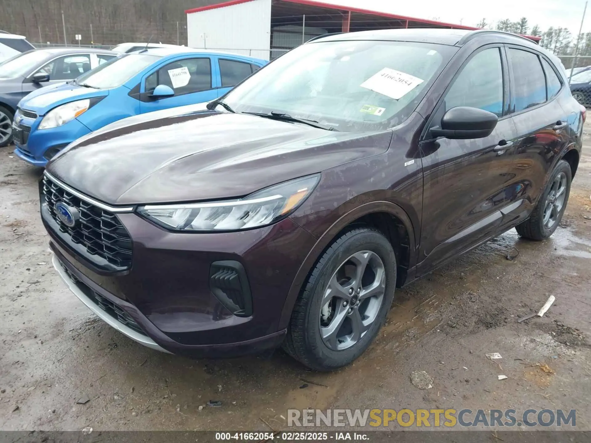 2 fotografías del automóvil dañado 1FMCU9MN8PUA95627 FORD ESCAPE 2023