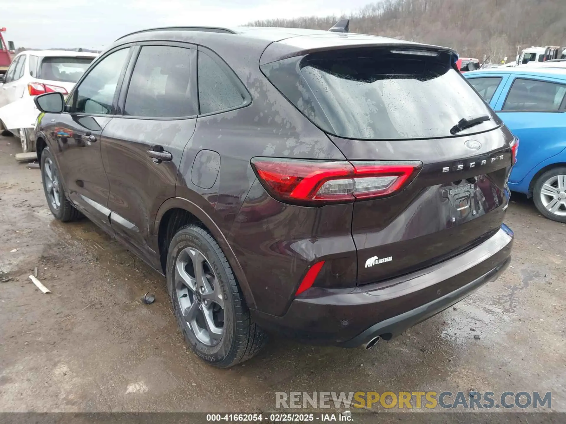 3 fotografías del automóvil dañado 1FMCU9MN8PUA95627 FORD ESCAPE 2023