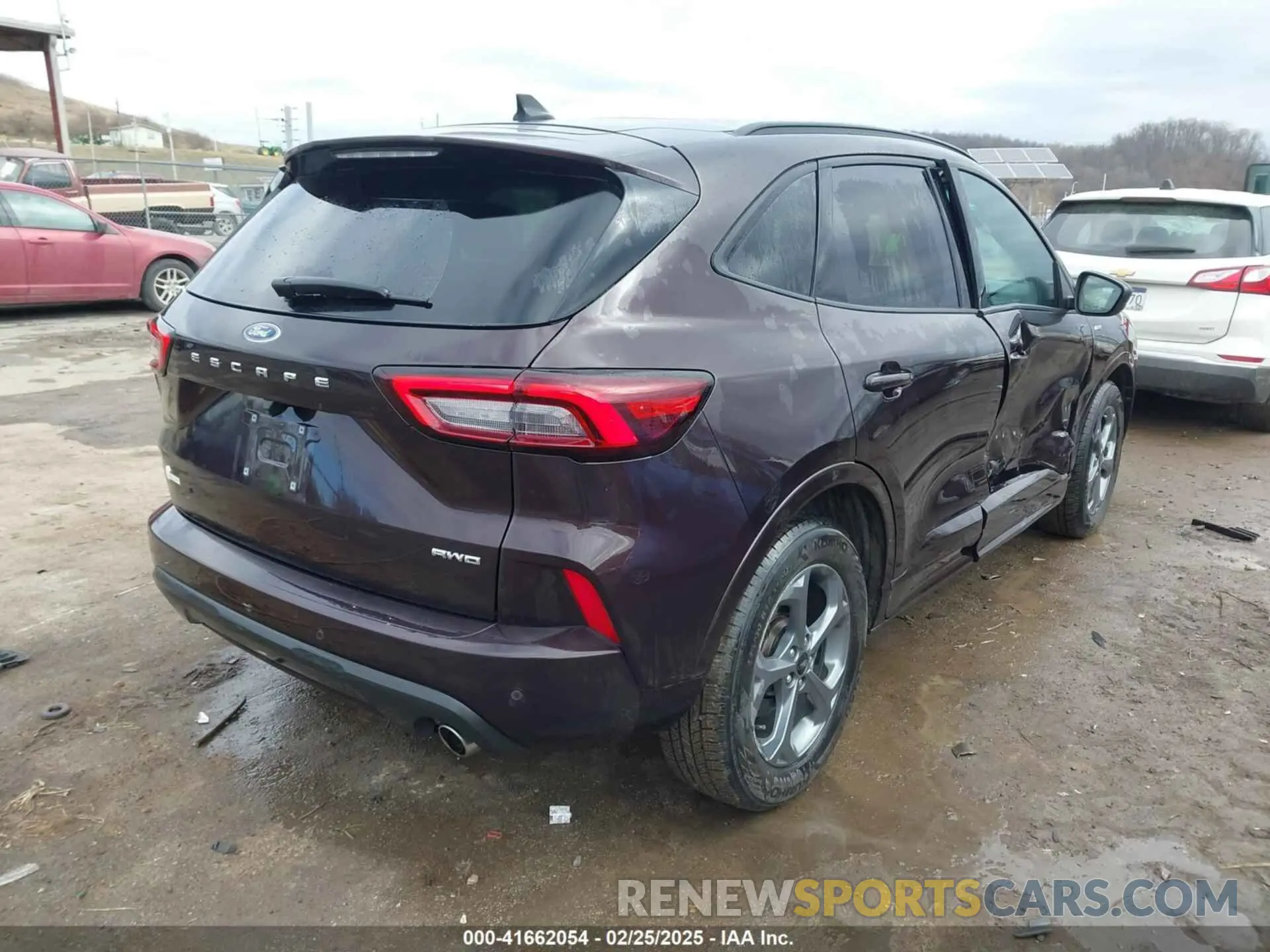 4 fotografías del automóvil dañado 1FMCU9MN8PUA95627 FORD ESCAPE 2023