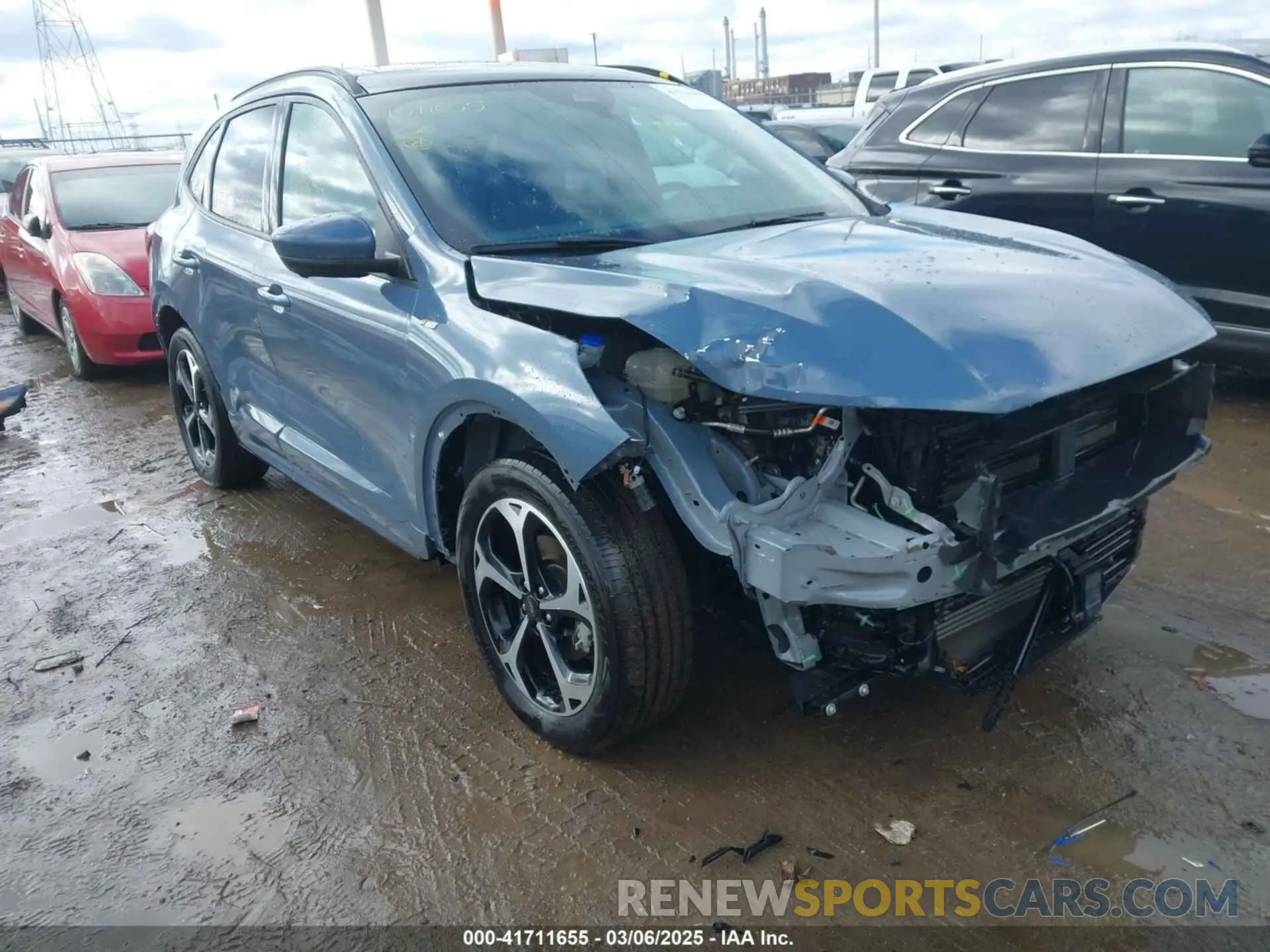 6 fotografías del automóvil dañado 1FMCU9NA0PUB12674 FORD ESCAPE 2023