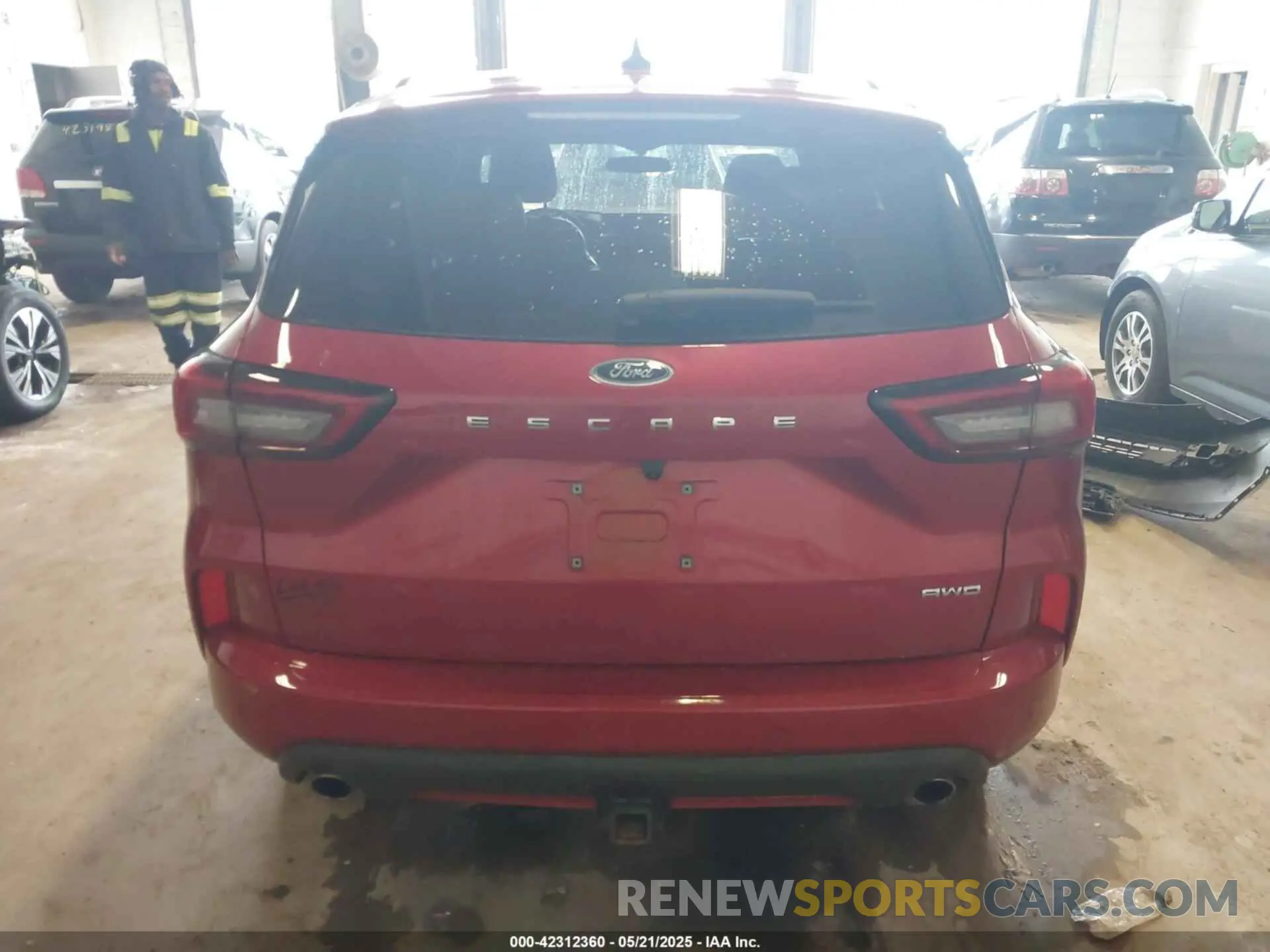 16 fotografías del automóvil dañado 1FMCU9NA6PUA05371 FORD ESCAPE 2023